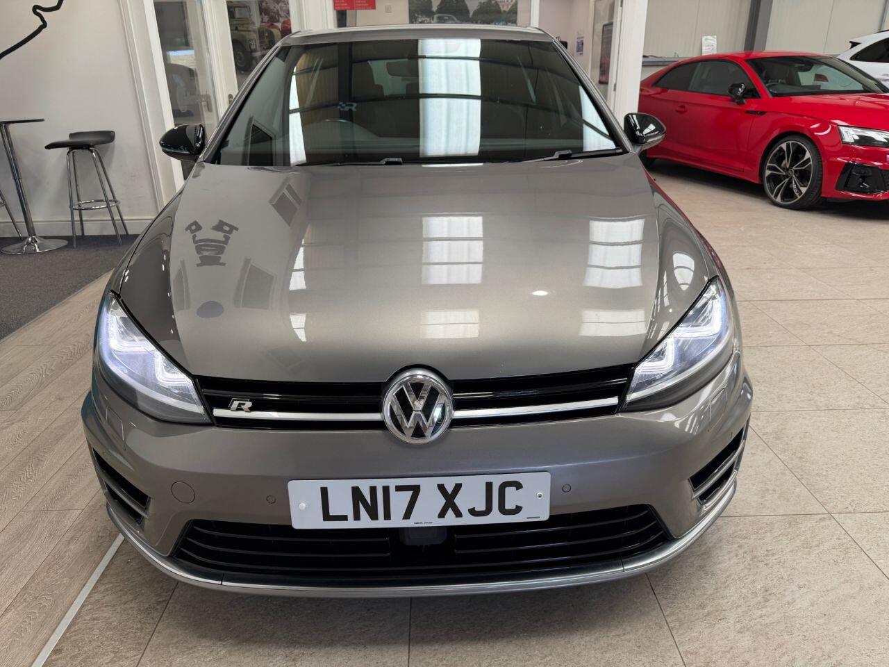 Volkswagen Golf view 2
