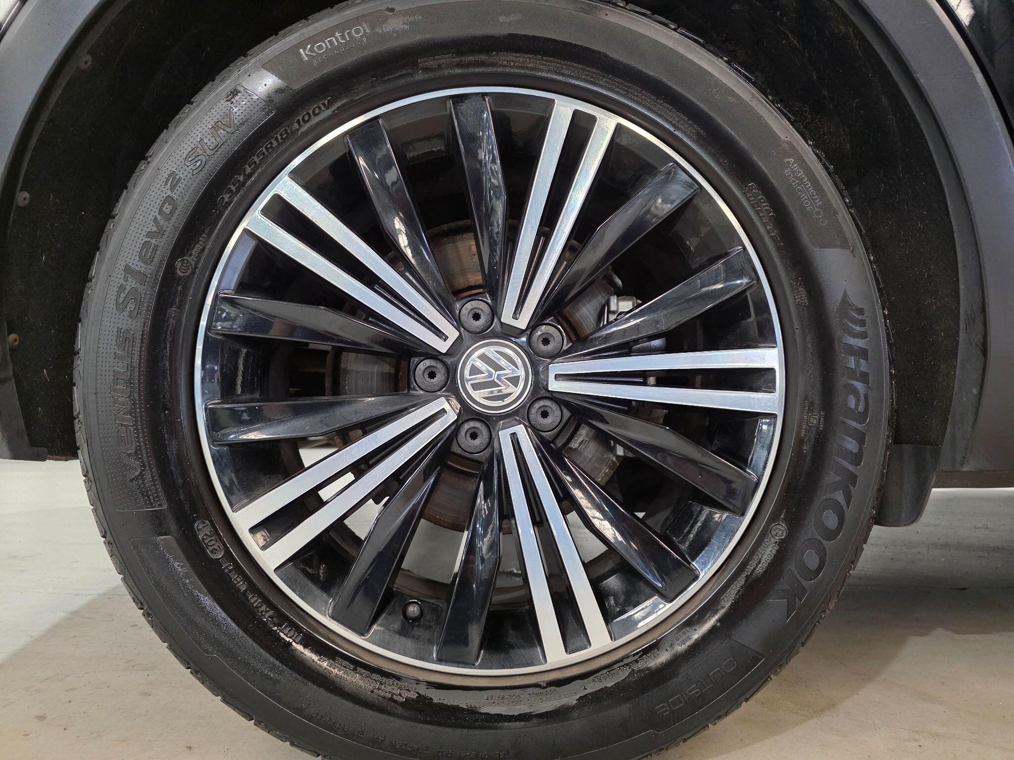 Volkswagen Tiguan view 28