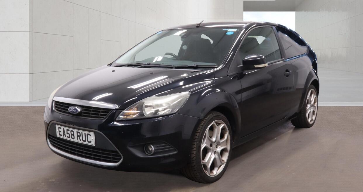 Ford Focus view 2