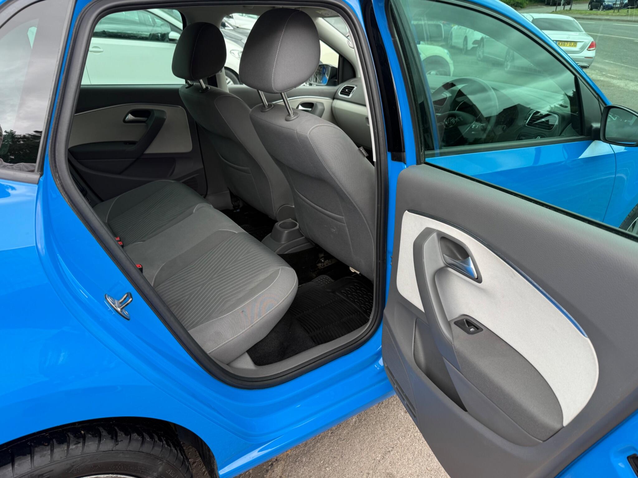 Volkswagen Polo view 20