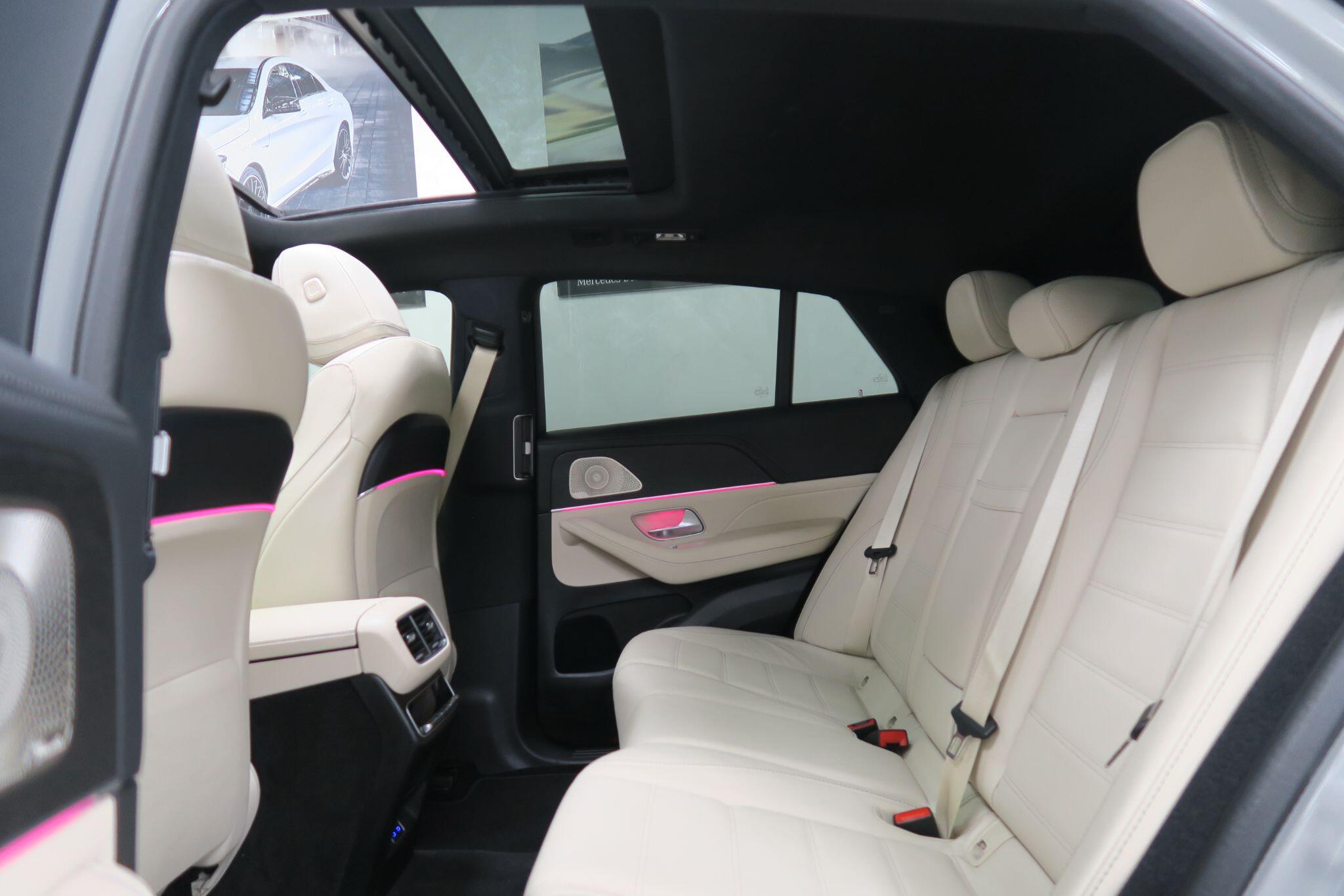 Mercedes-Benz Gle view 14
