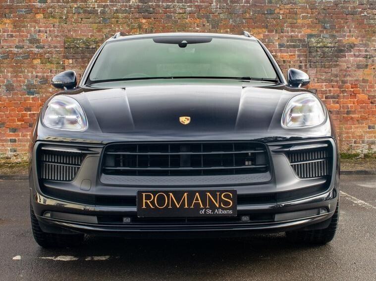 Porsche Macan view 7
