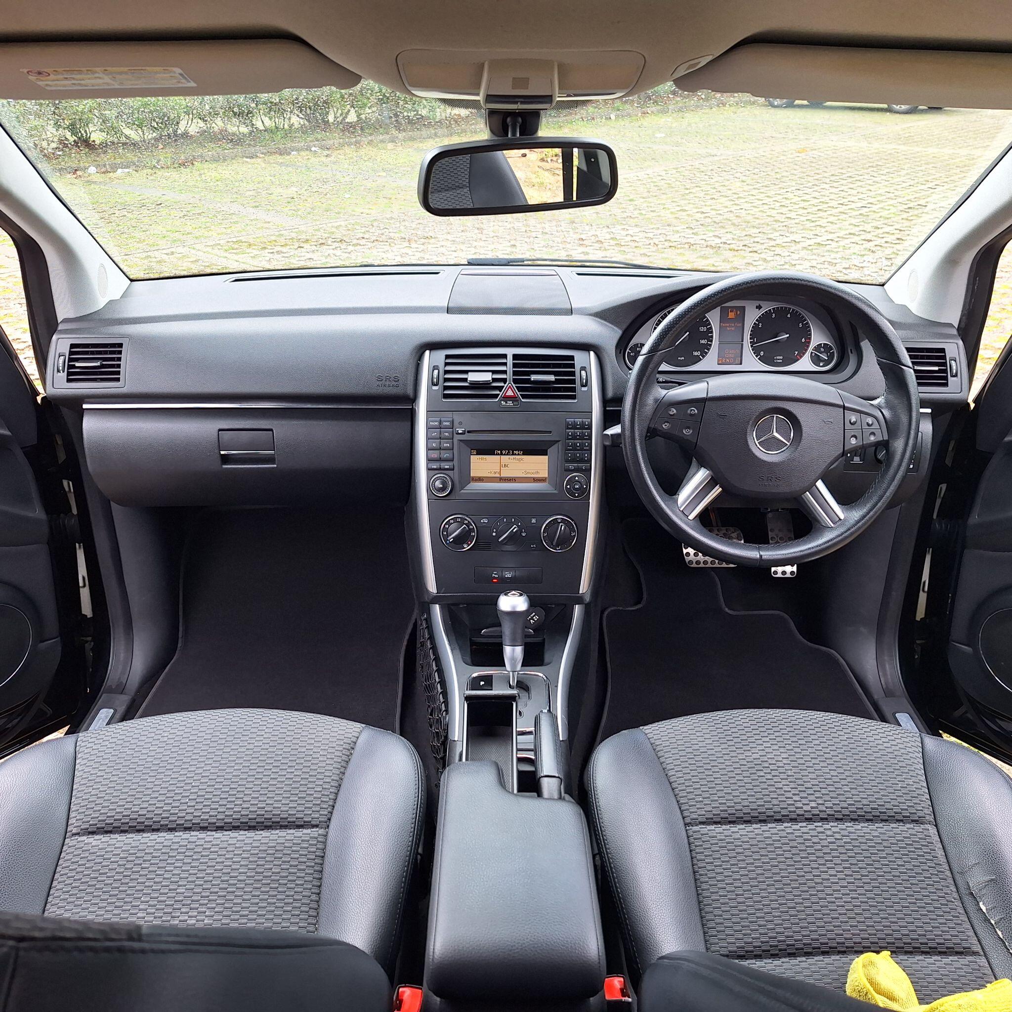 Mercedes-Benz B-Class view 7