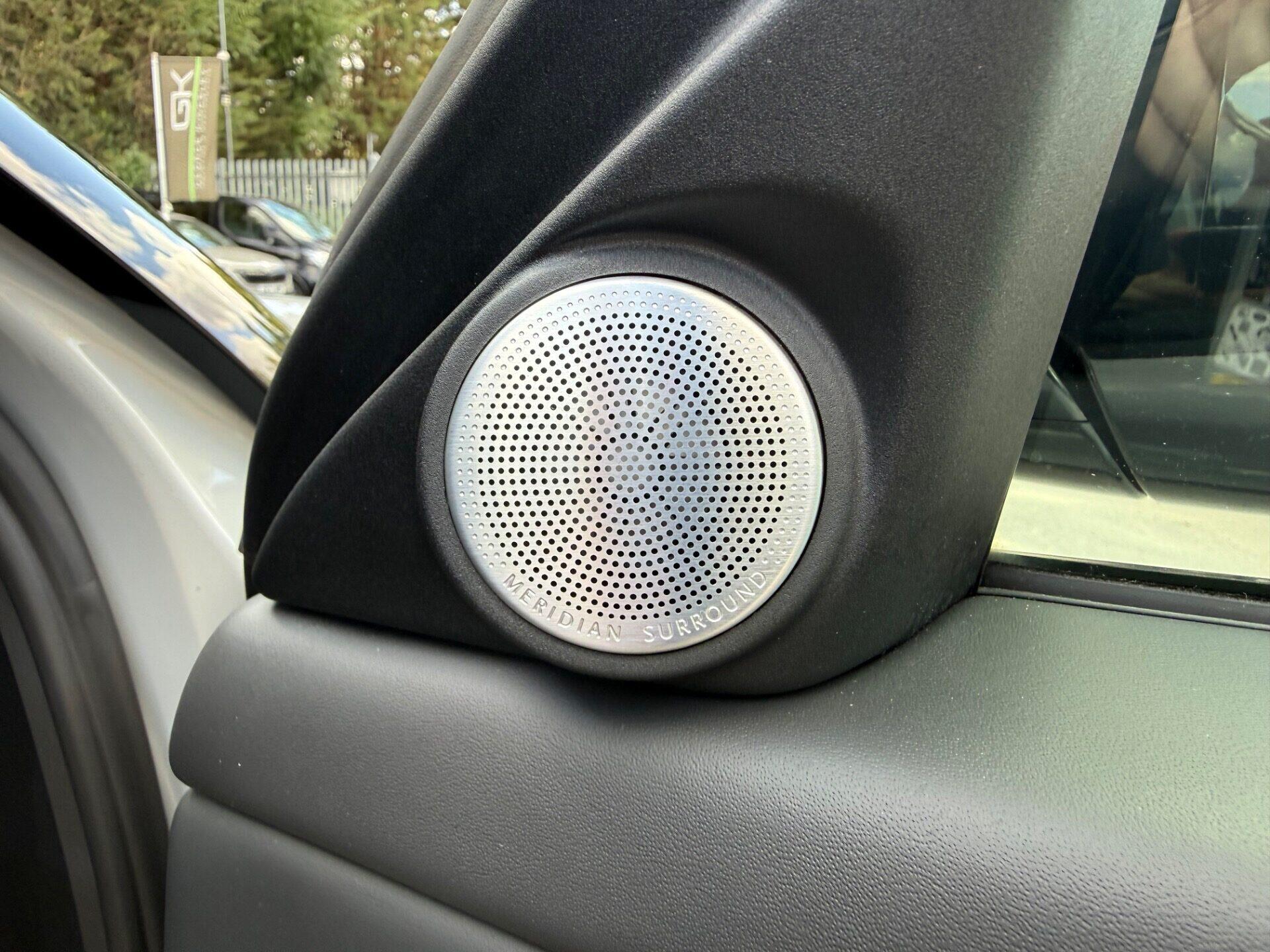 Land Rover Range Rover Evoque view 27