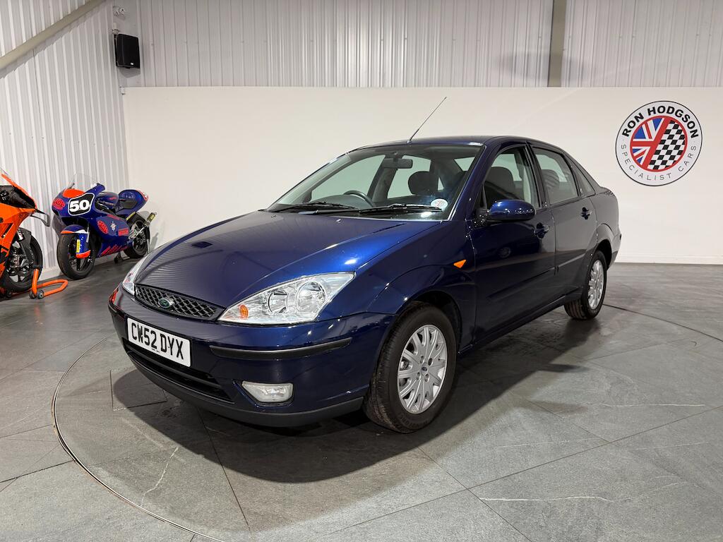 Ford Focus view 2