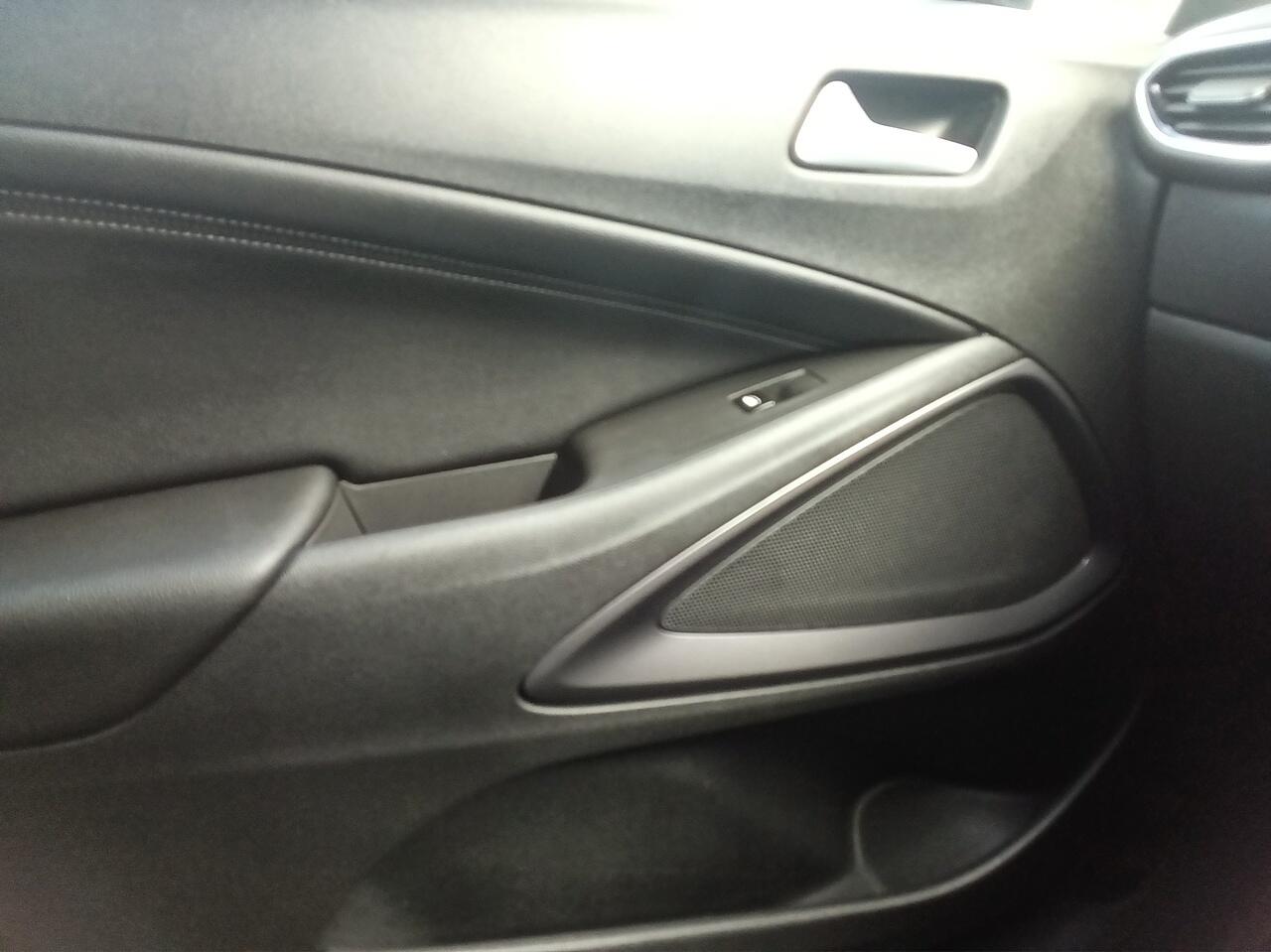 Vauxhall Crossland view 14