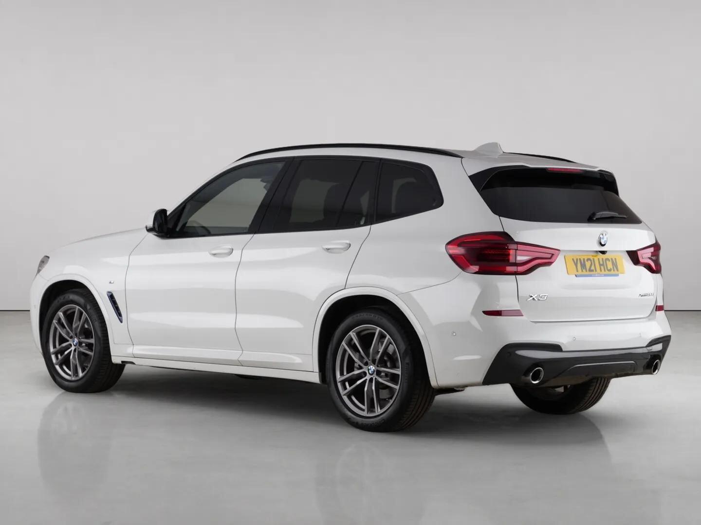 BMW X3 view 6