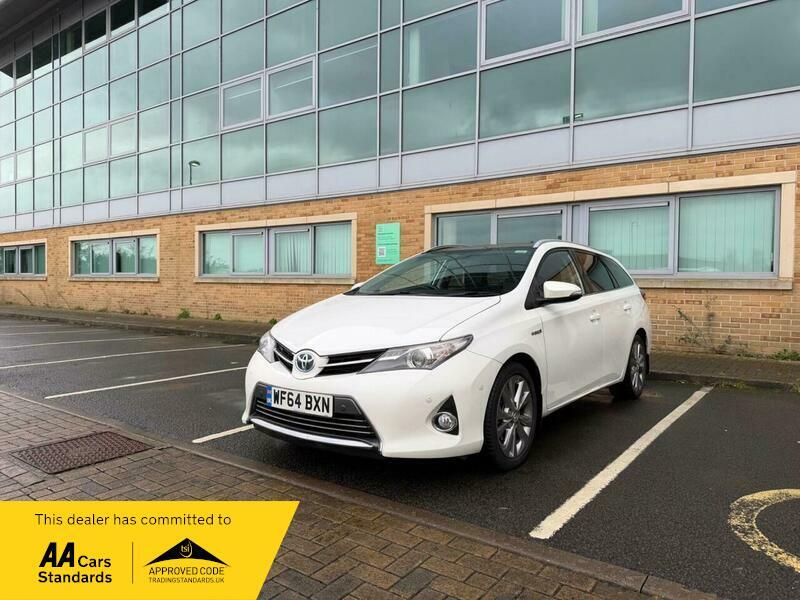 2014 Toyota Auris 1.8 VVT-h Excel Touring Sports CVT Euro 5 (s/s) 5dr • 104,000 miles image 3