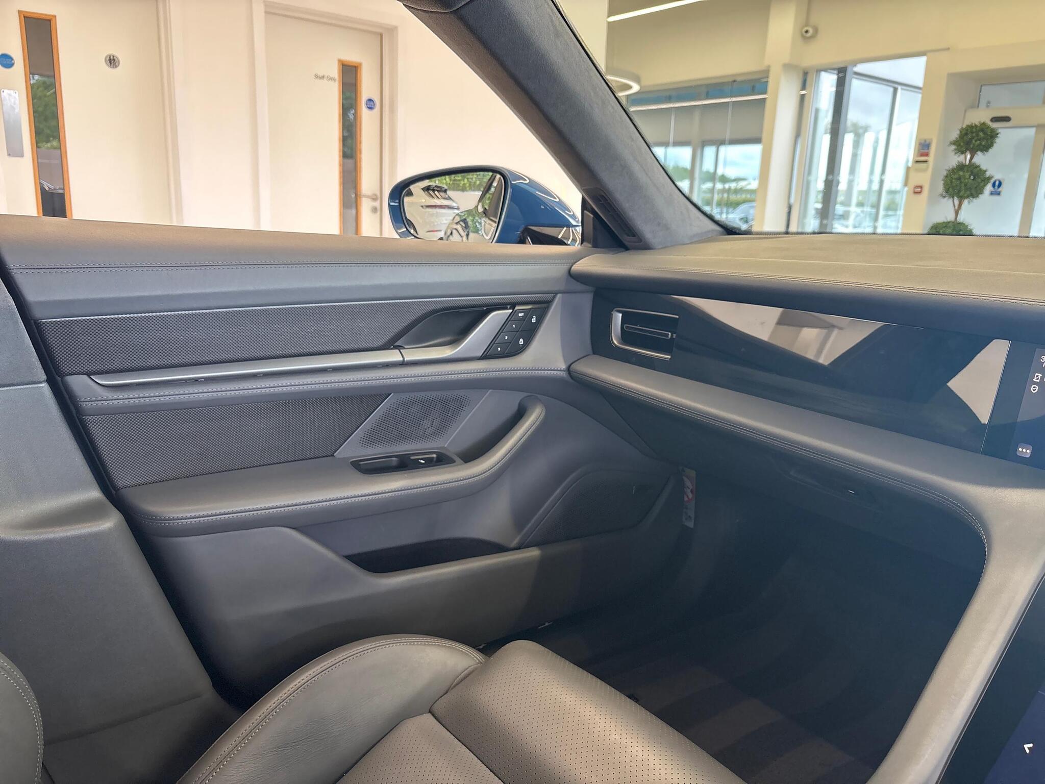 Porsche Taycan view 43