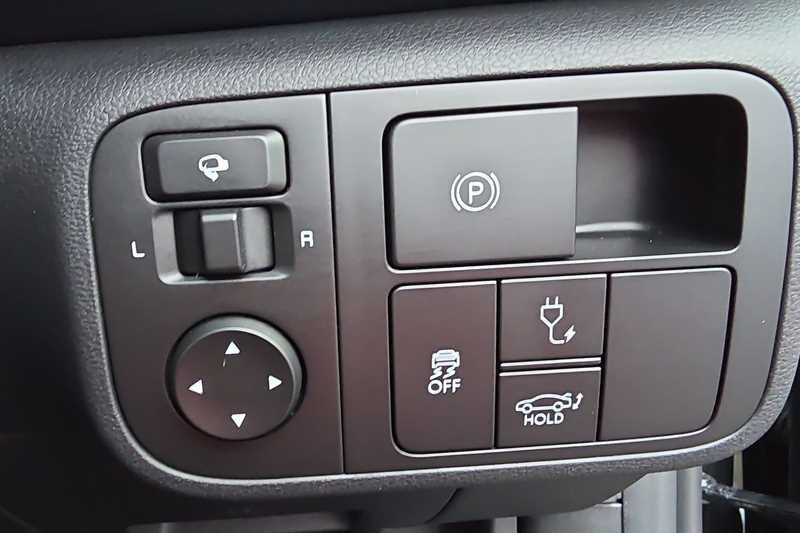 Hyundai Ioniq 6 view 31