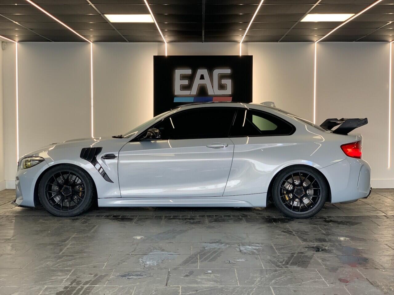 BMW M2 view 3