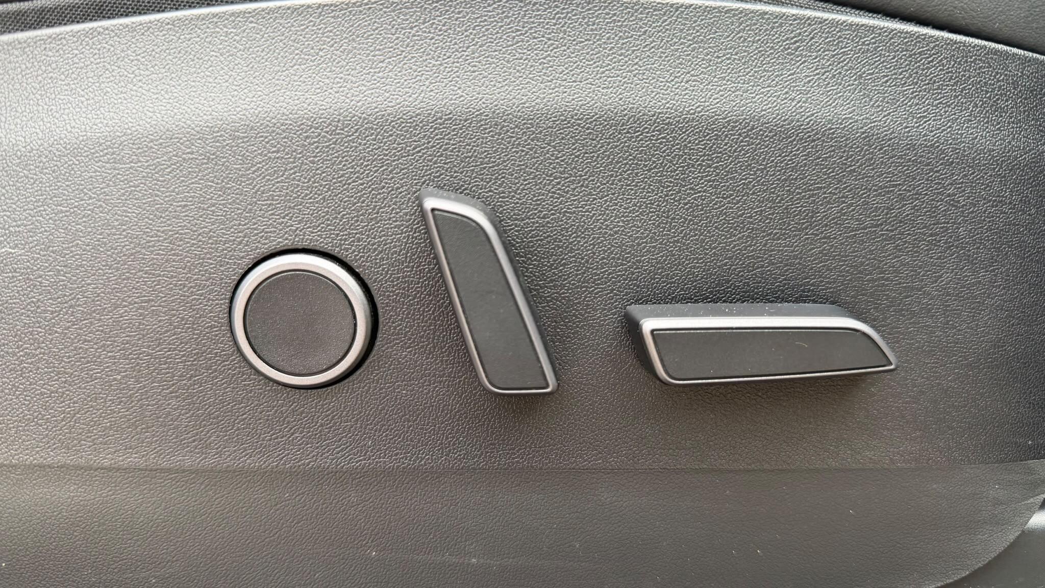 Tesla Model Y view 36