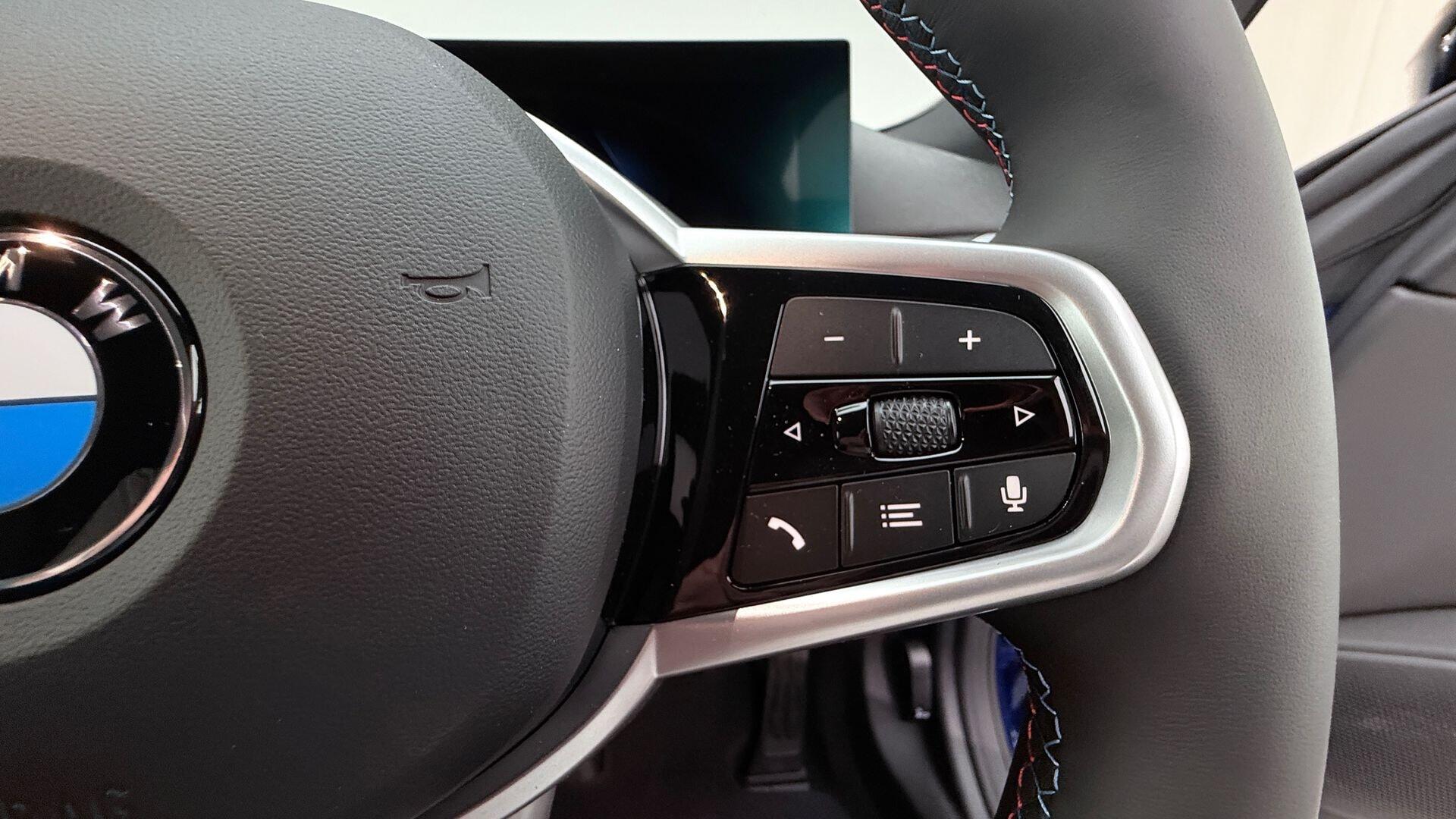 BMW I4 view 18