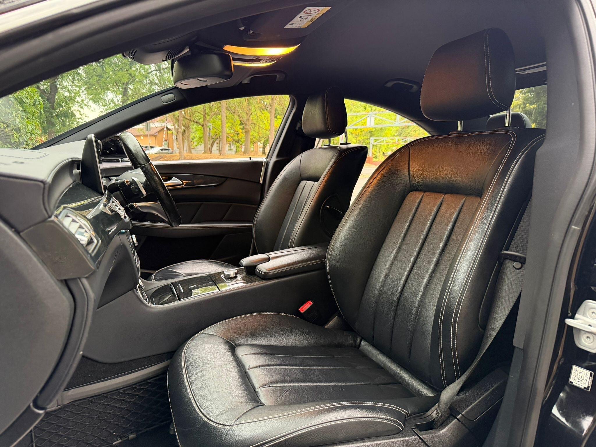 Mercedes-Benz CLS view 19