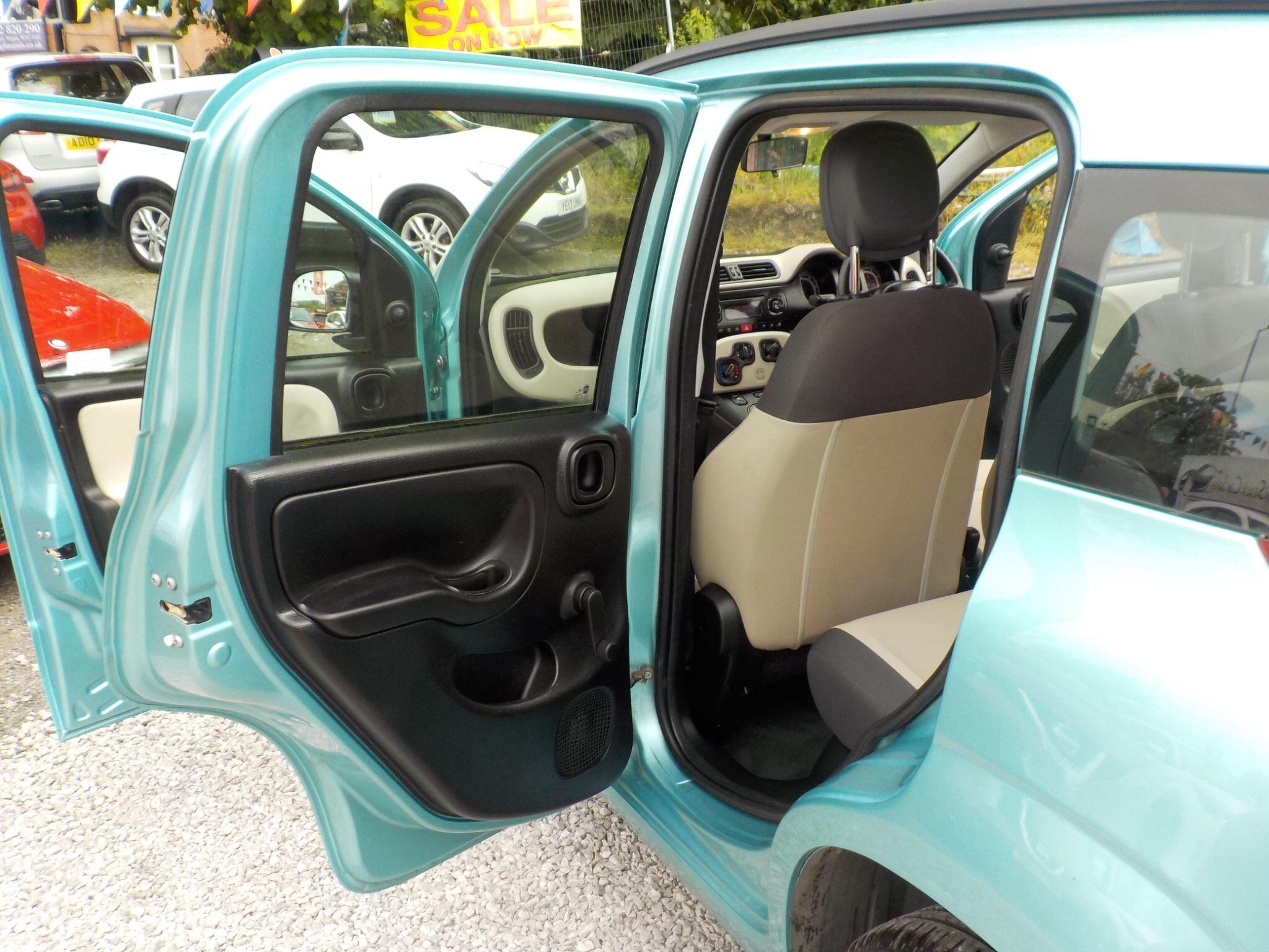 Fiat Panda 0.9 TwinAir Easy Dualogic Euro 6 (s/s) 5dr