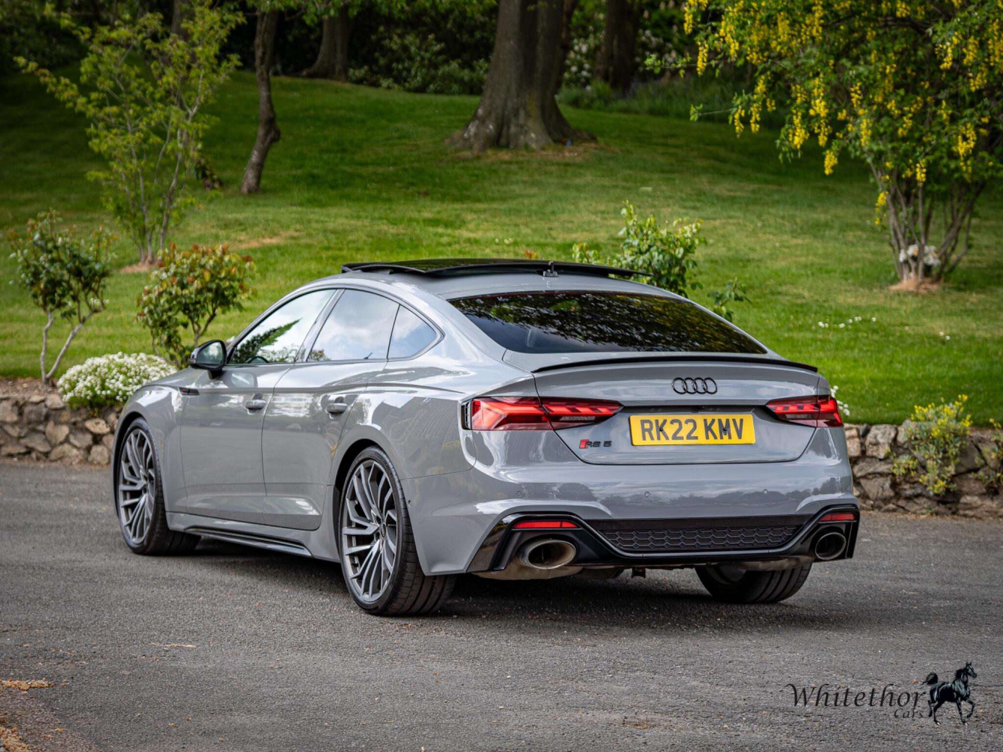 Audi RS5 view 4
