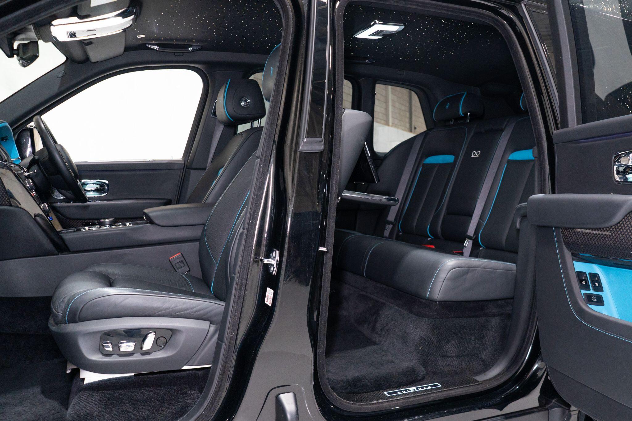 Rolls-Royce Cullinan view 24