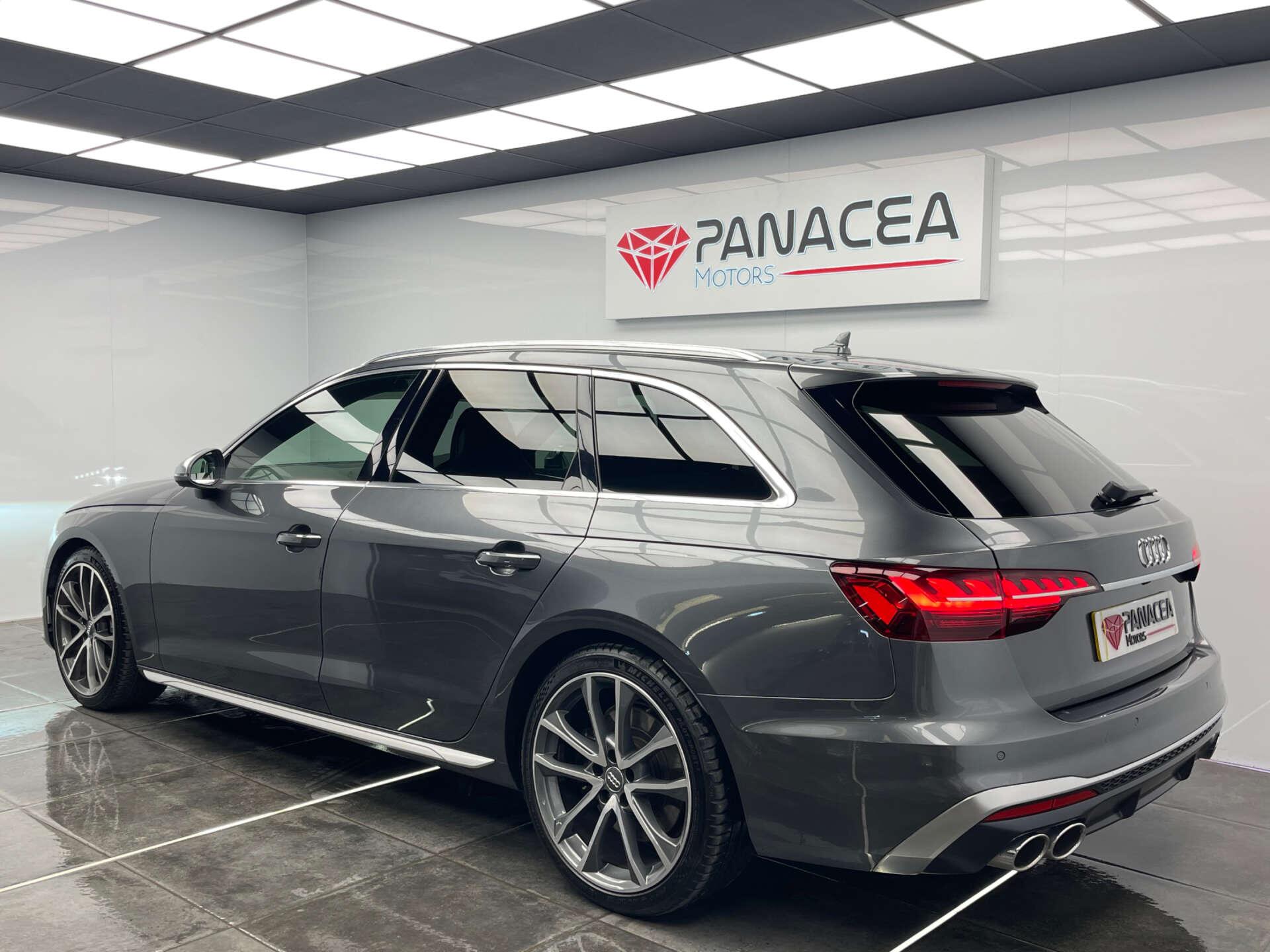 Audi S4 Avant view 34