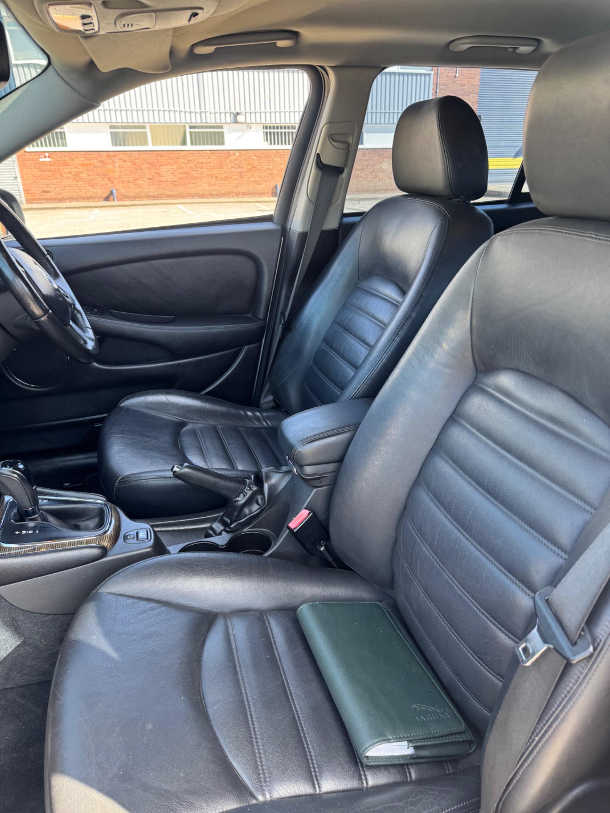 Jaguar X-Type view 47