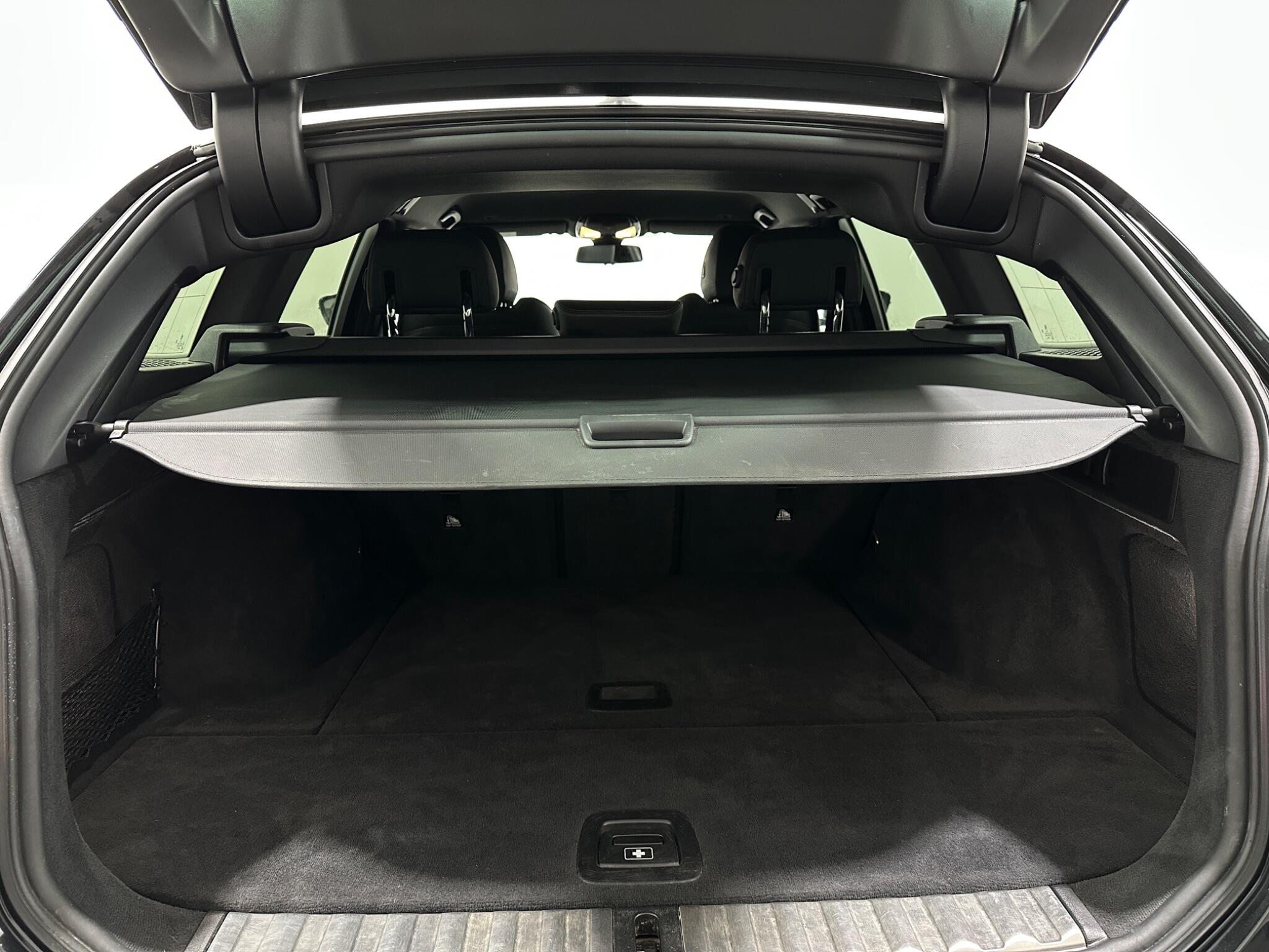 BMW 3 Series view 47