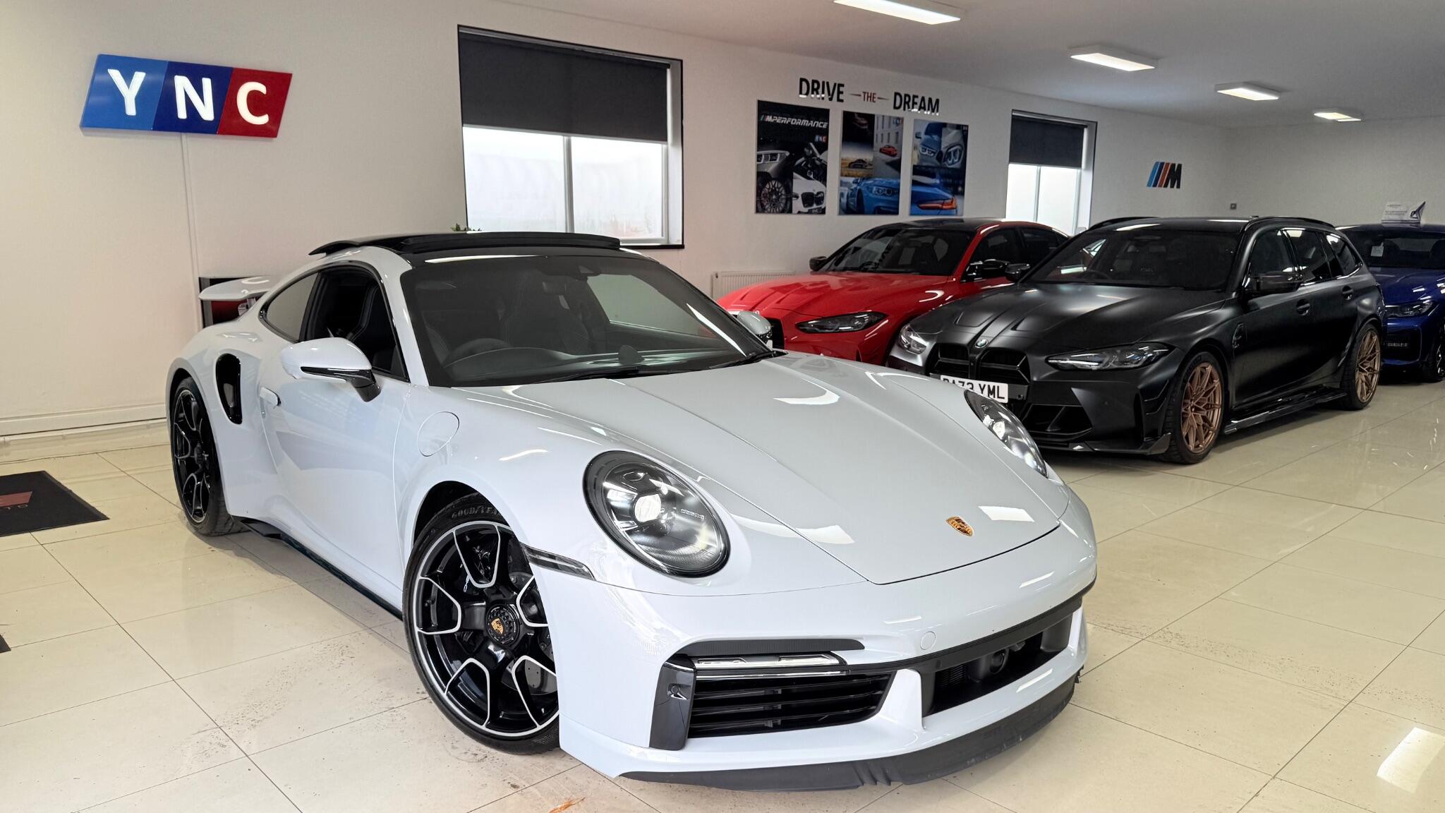 Porsche 911 view 43