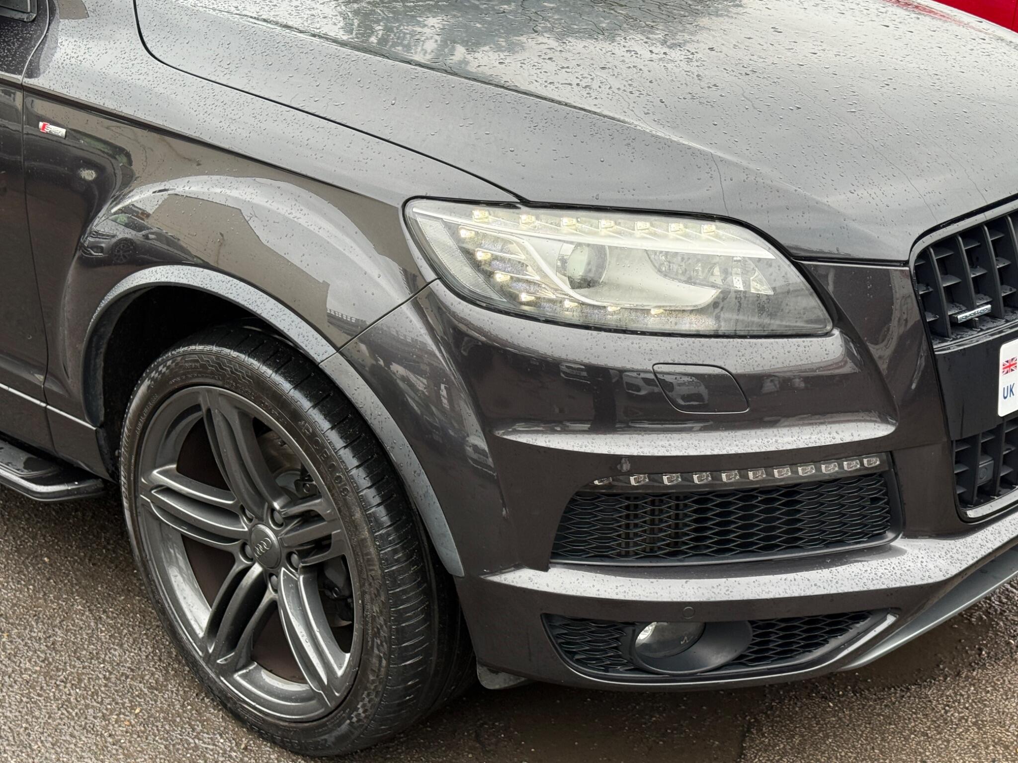 Audi Q7 - Image 22