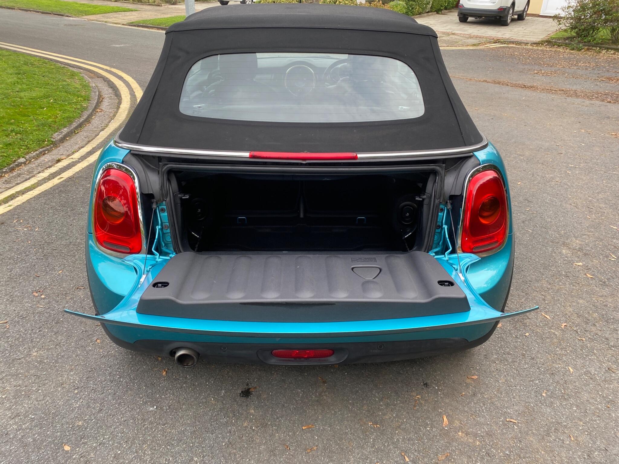 MINI Convertible 1.5 Cooper Euro 6 (s/s) 2dr