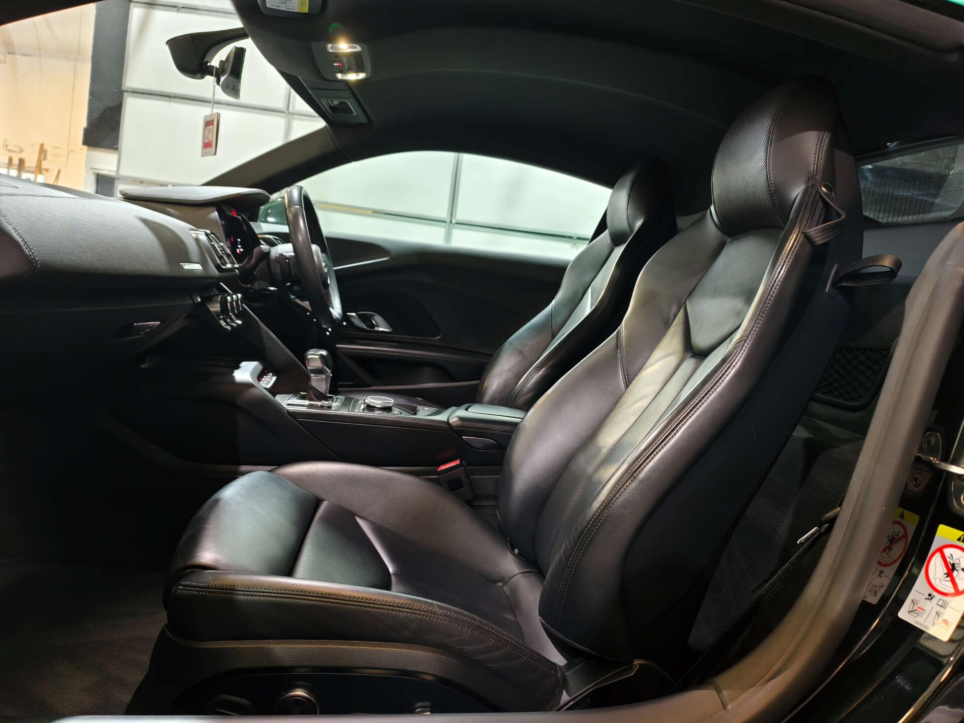 Audi R8 view 39
