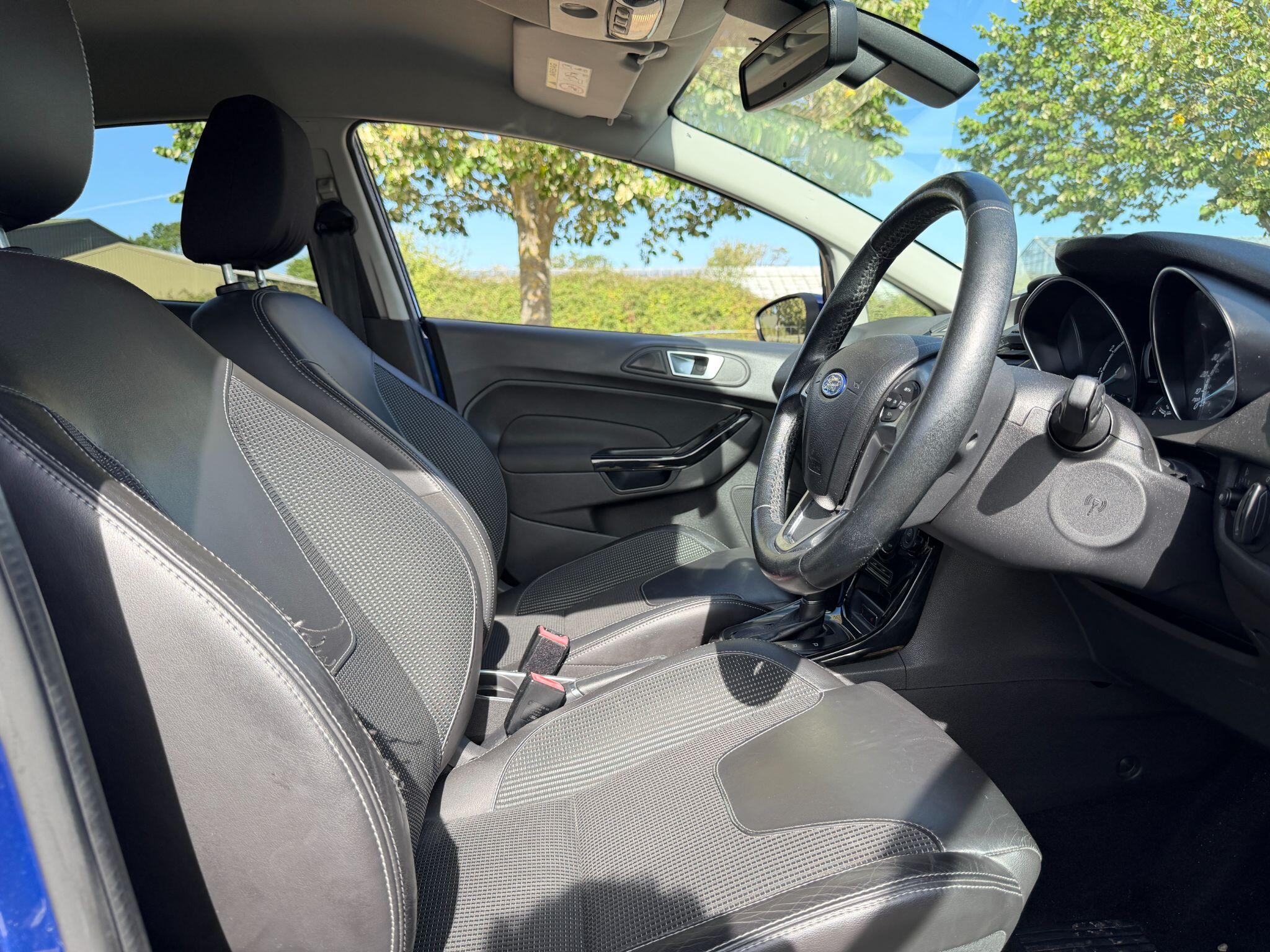 Ford Fiesta view 23
