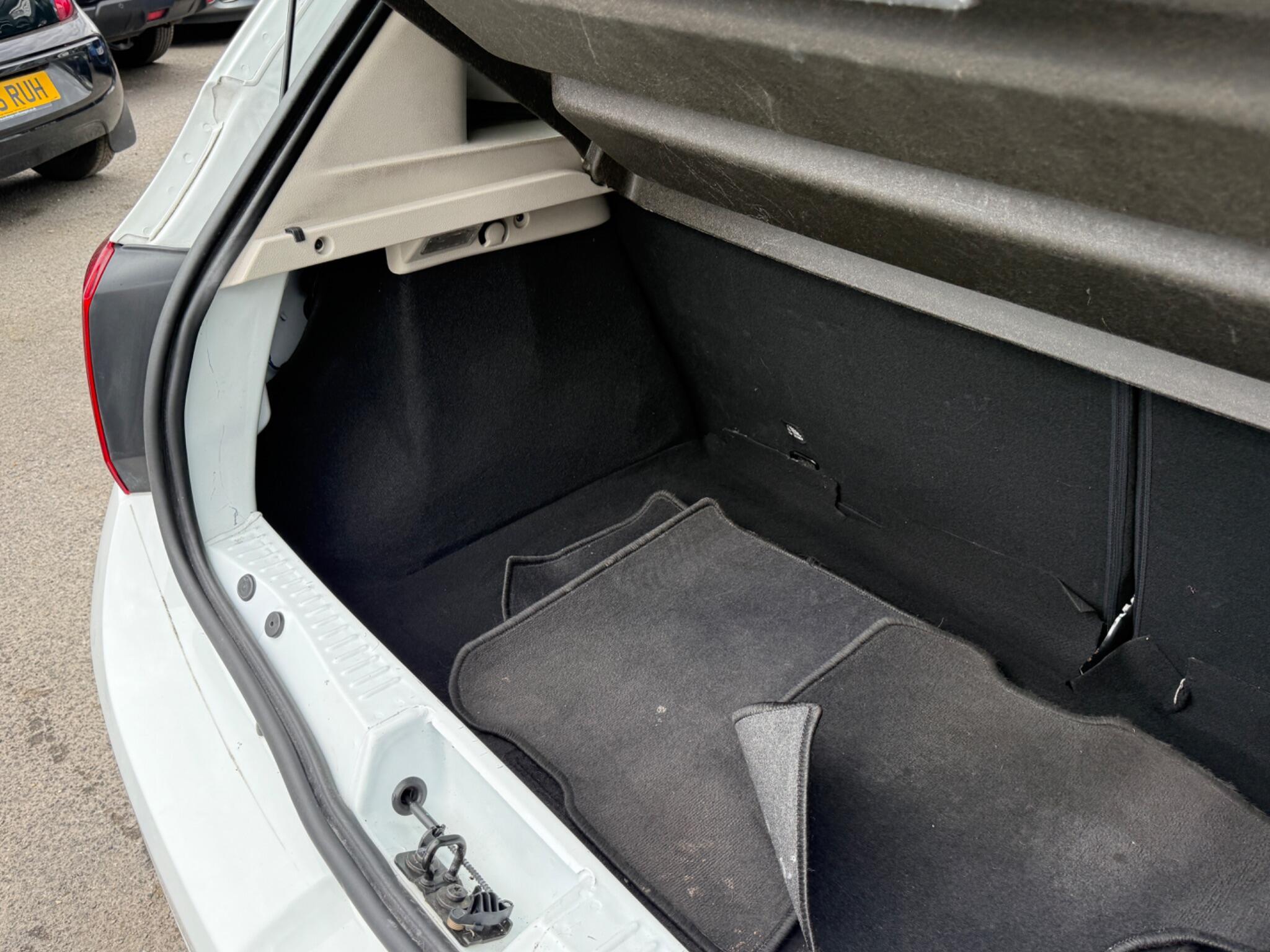 Dacia Sandero - Image 47