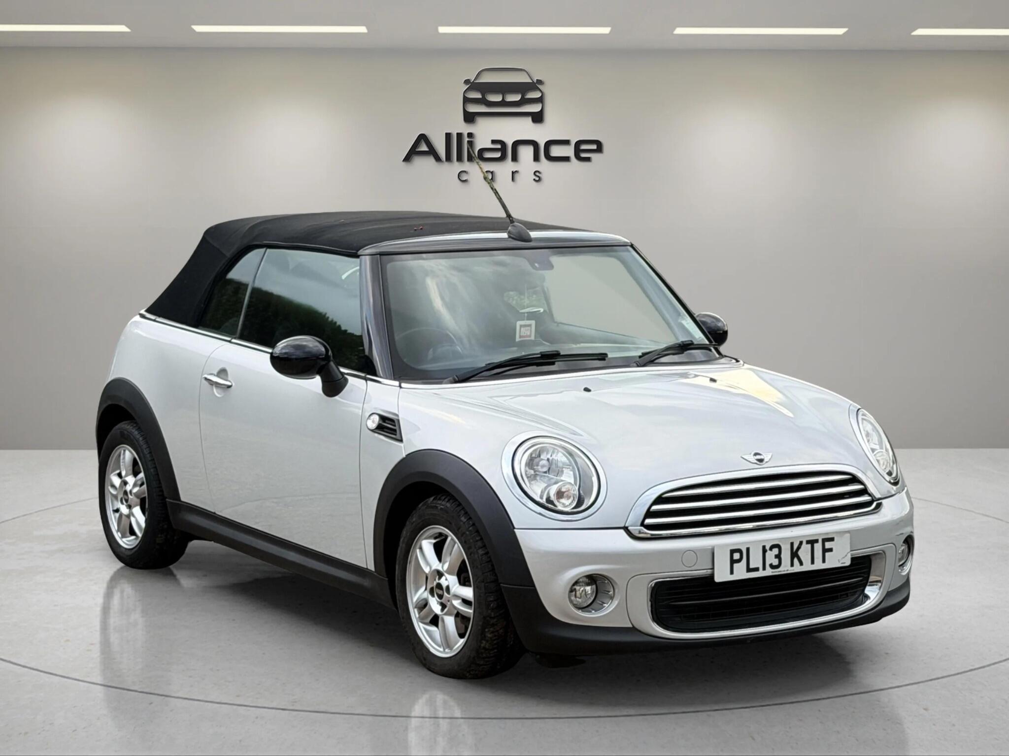 Mini Convertible view 14