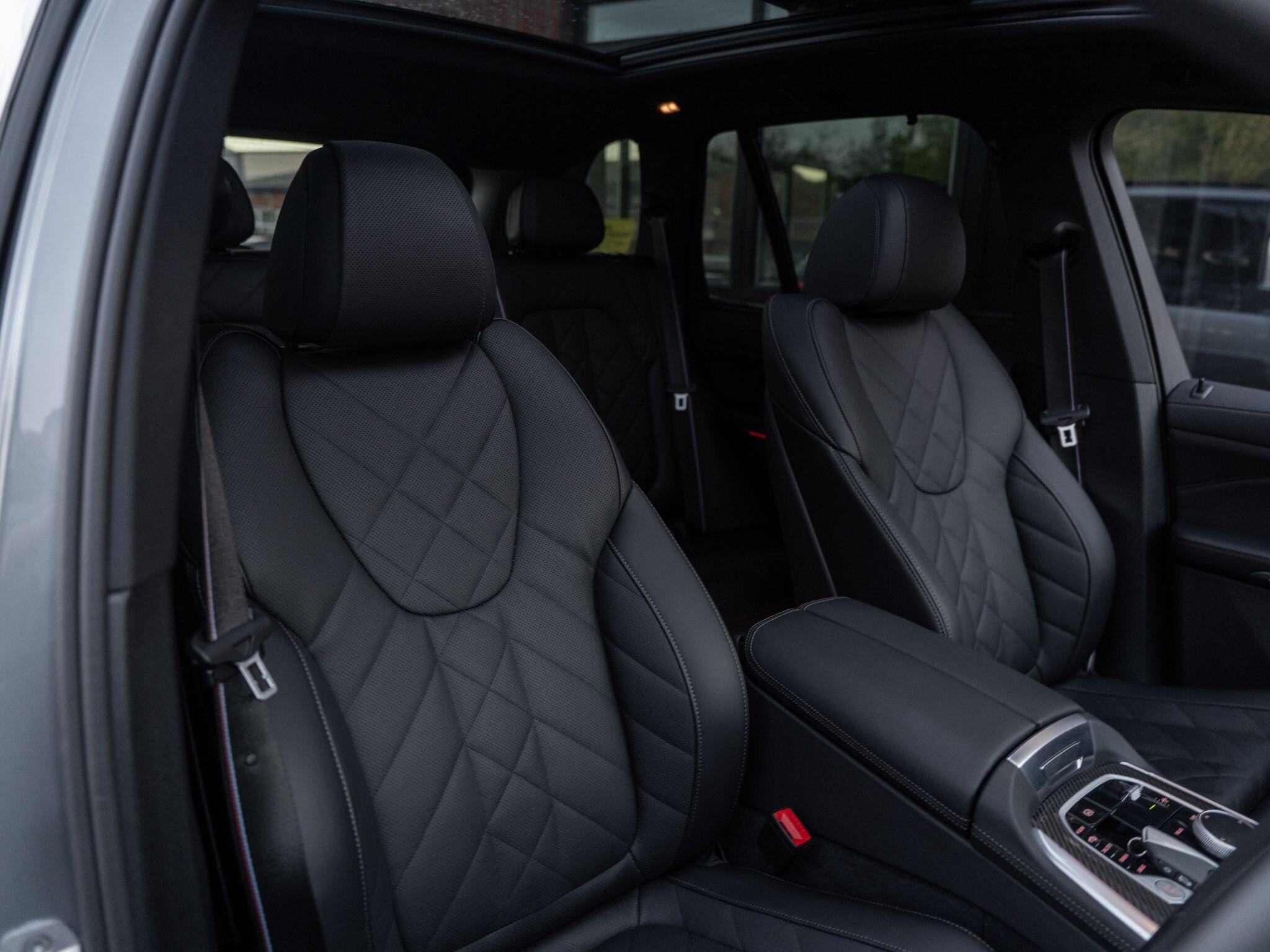BMW X5 view 40
