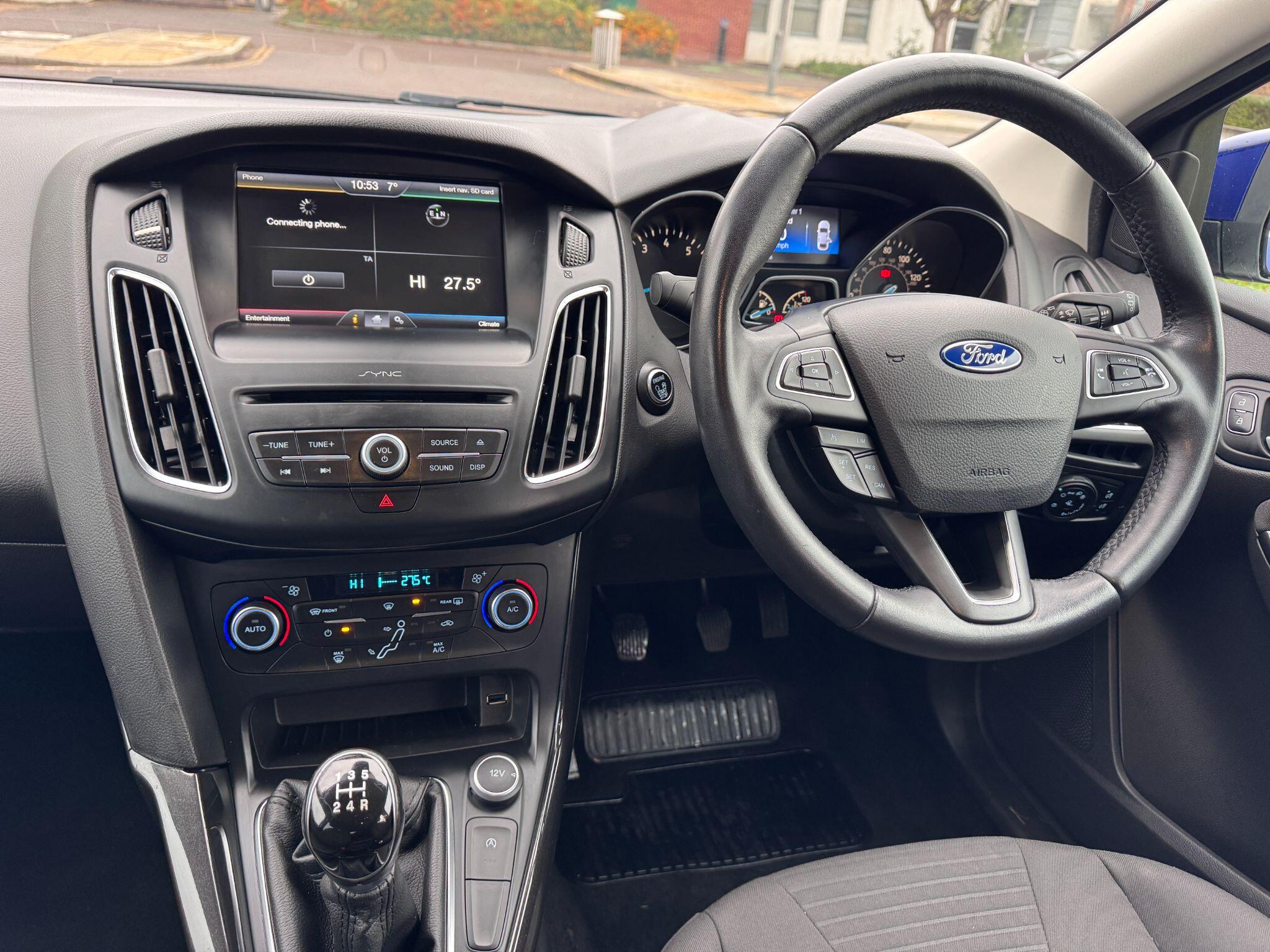 2015 Ford Focus 1.0T EcoBoost Titanium Euro 6 (s/s) 5dr • 75,000 miles image 2