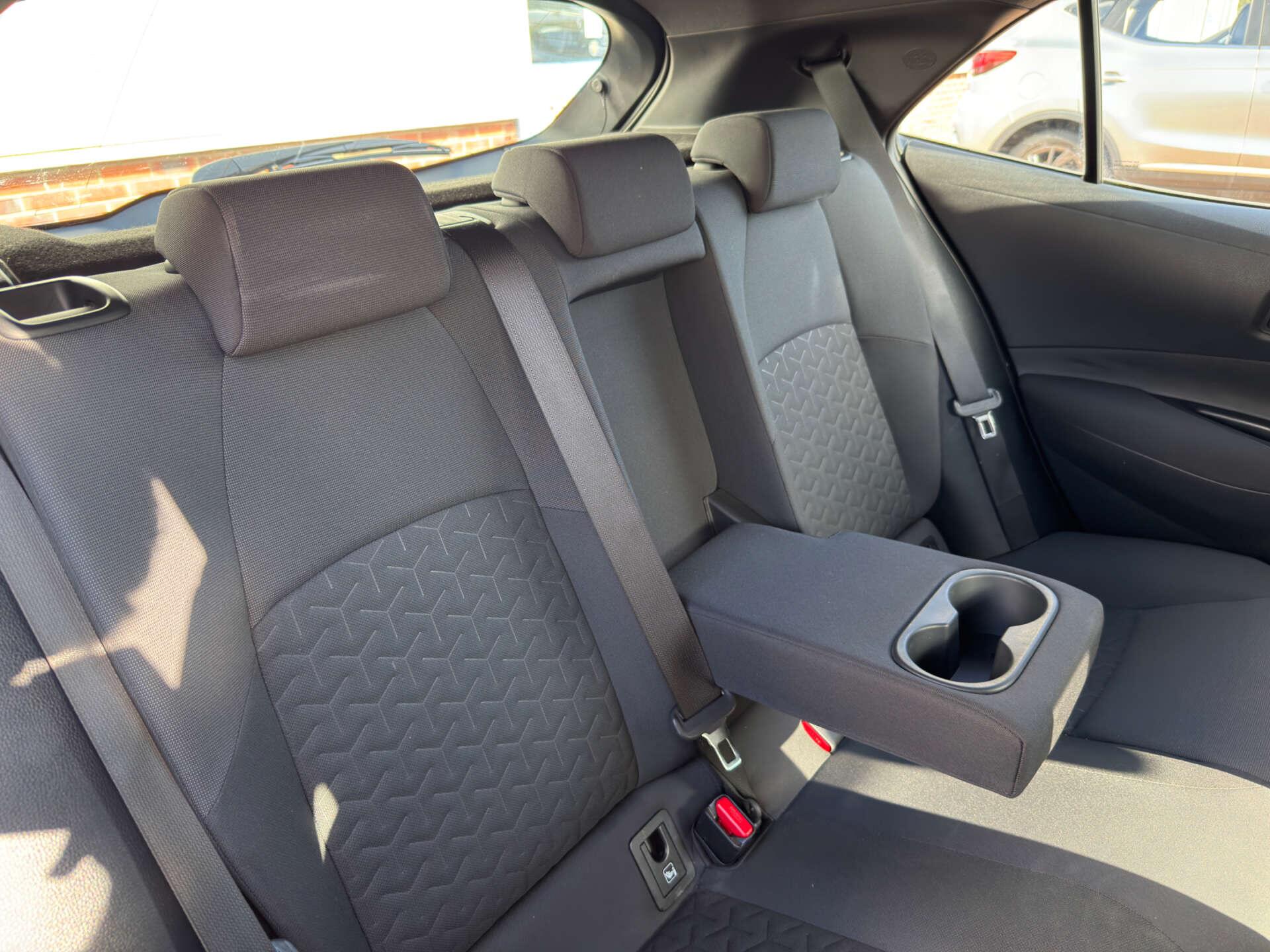 Toyota Corolla view 16