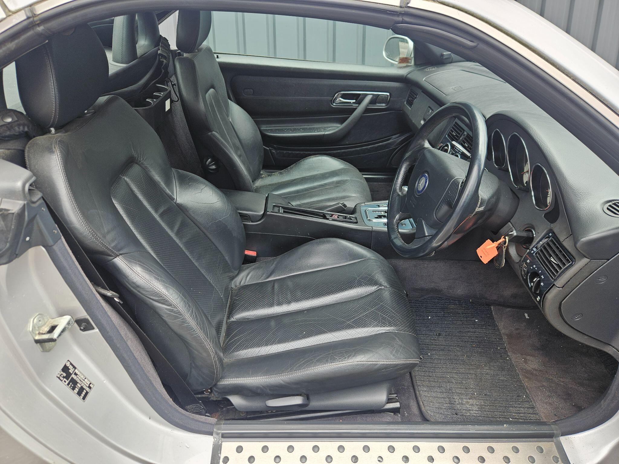 1996 Mercedes-Benz SLK image 13