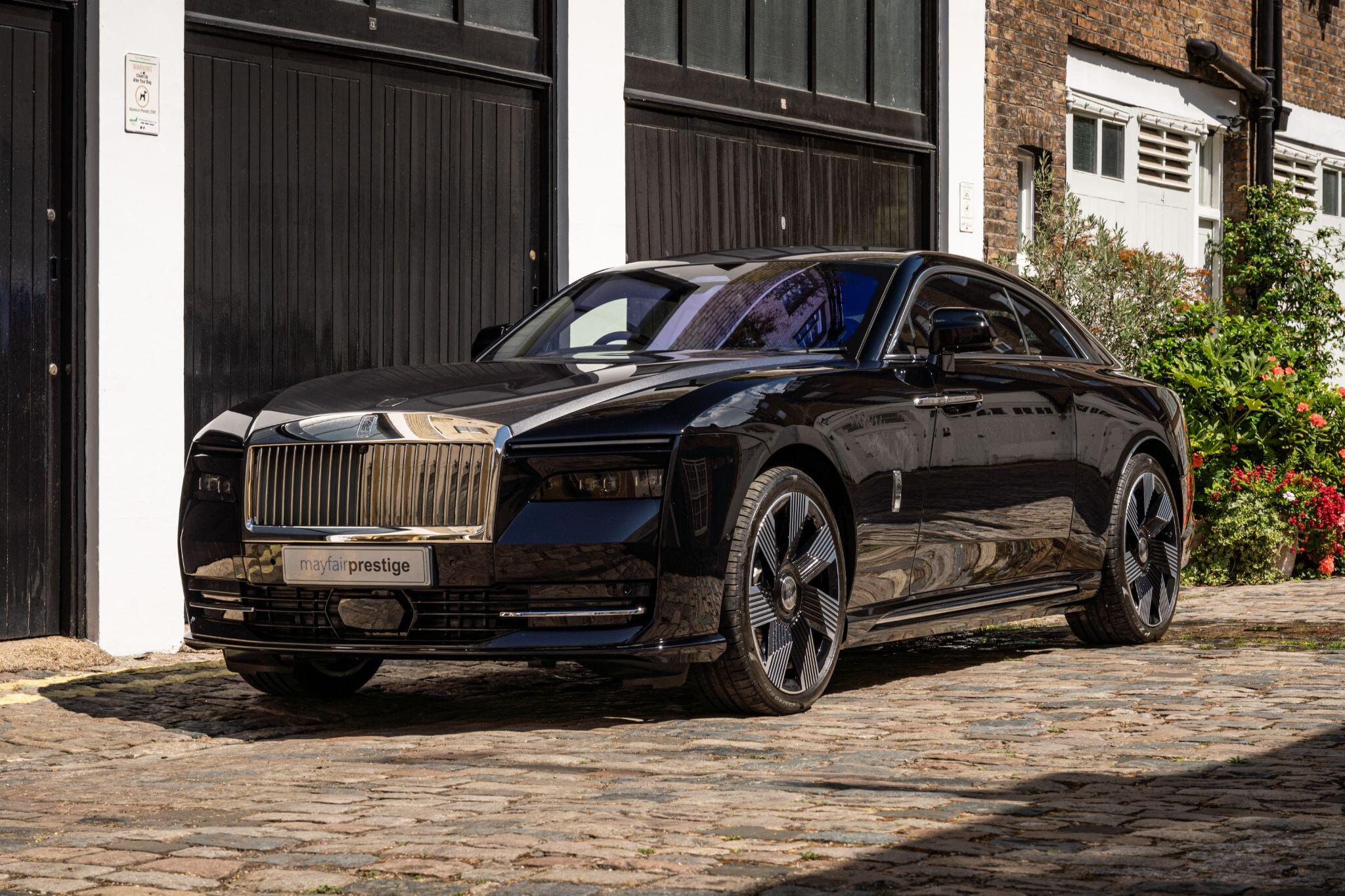 Rolls-Royce Spectre view 14