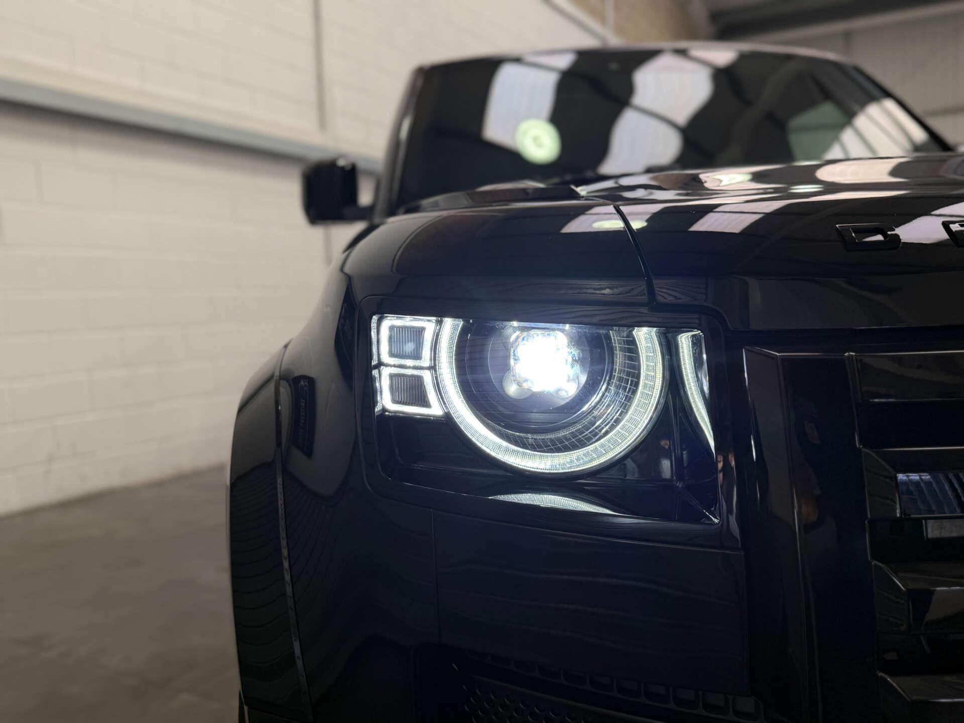 Land Rover Defender view 11