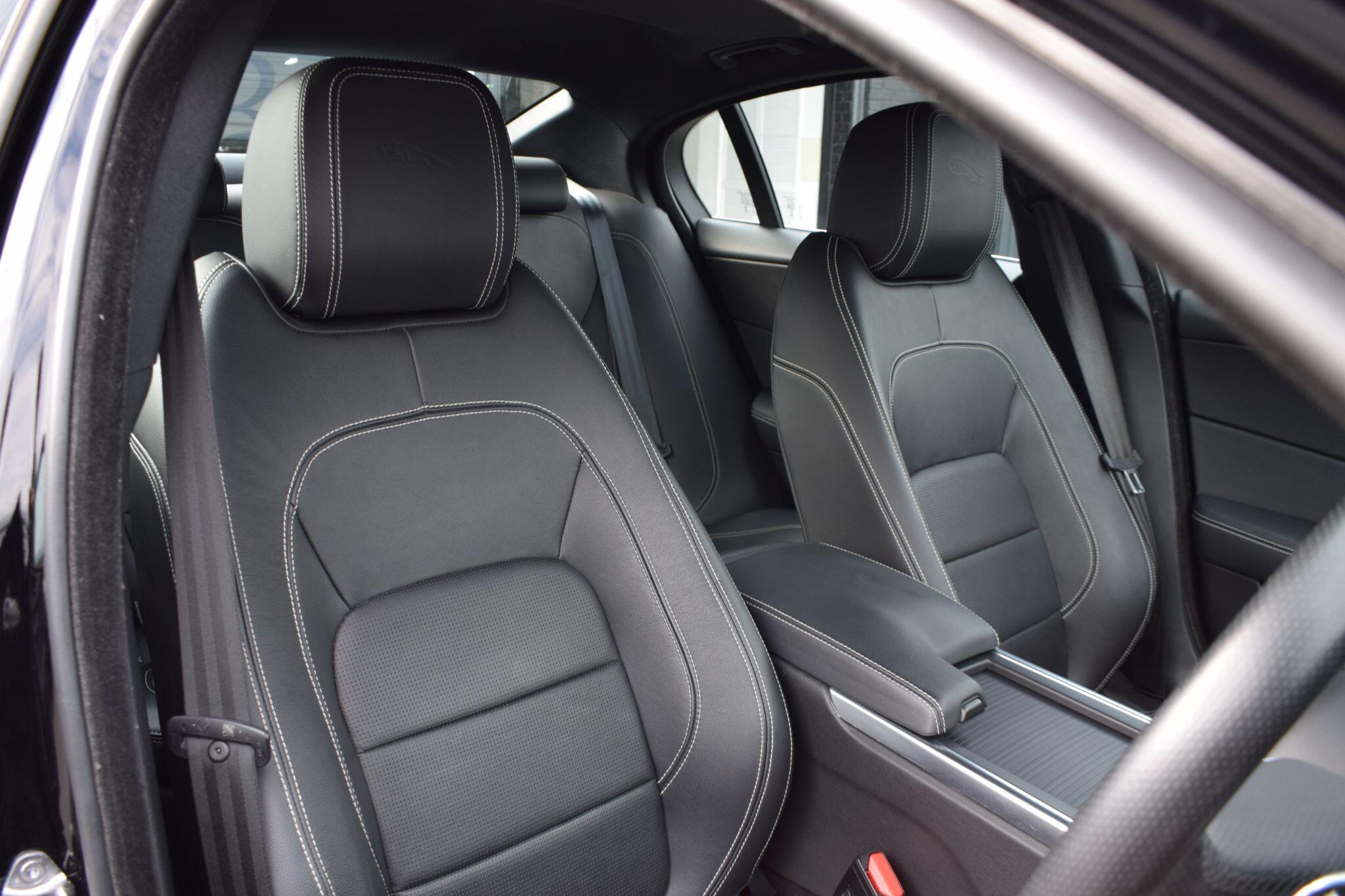 Jaguar Xe view 9