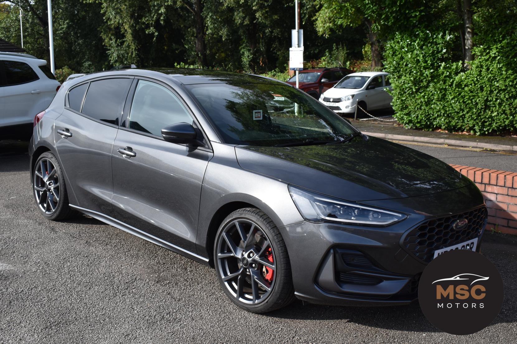 Ford Focus view 23