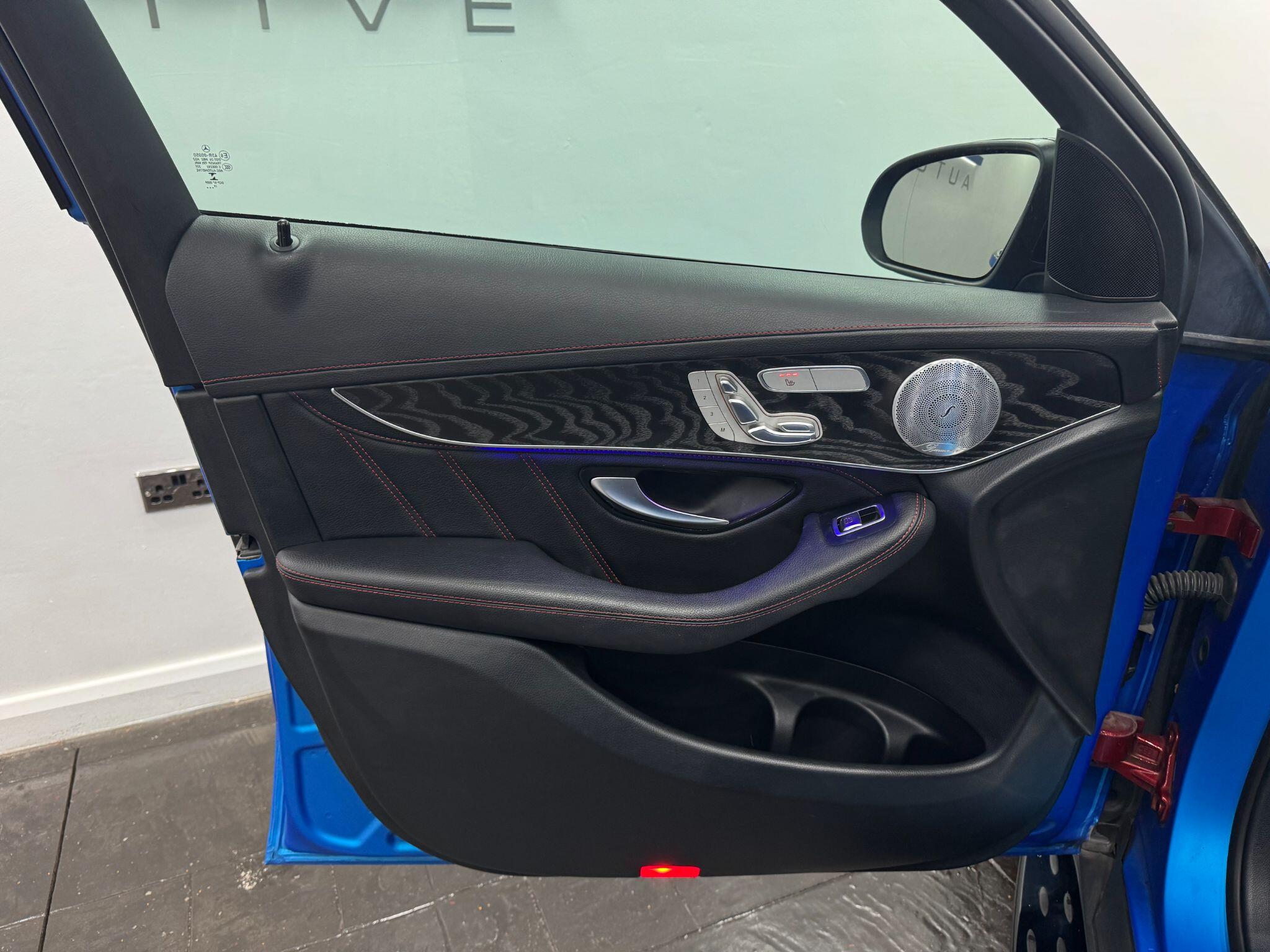 Mercedes-Benz GLC view 61