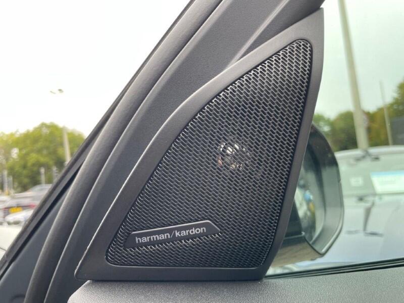 BMW X3 view 19