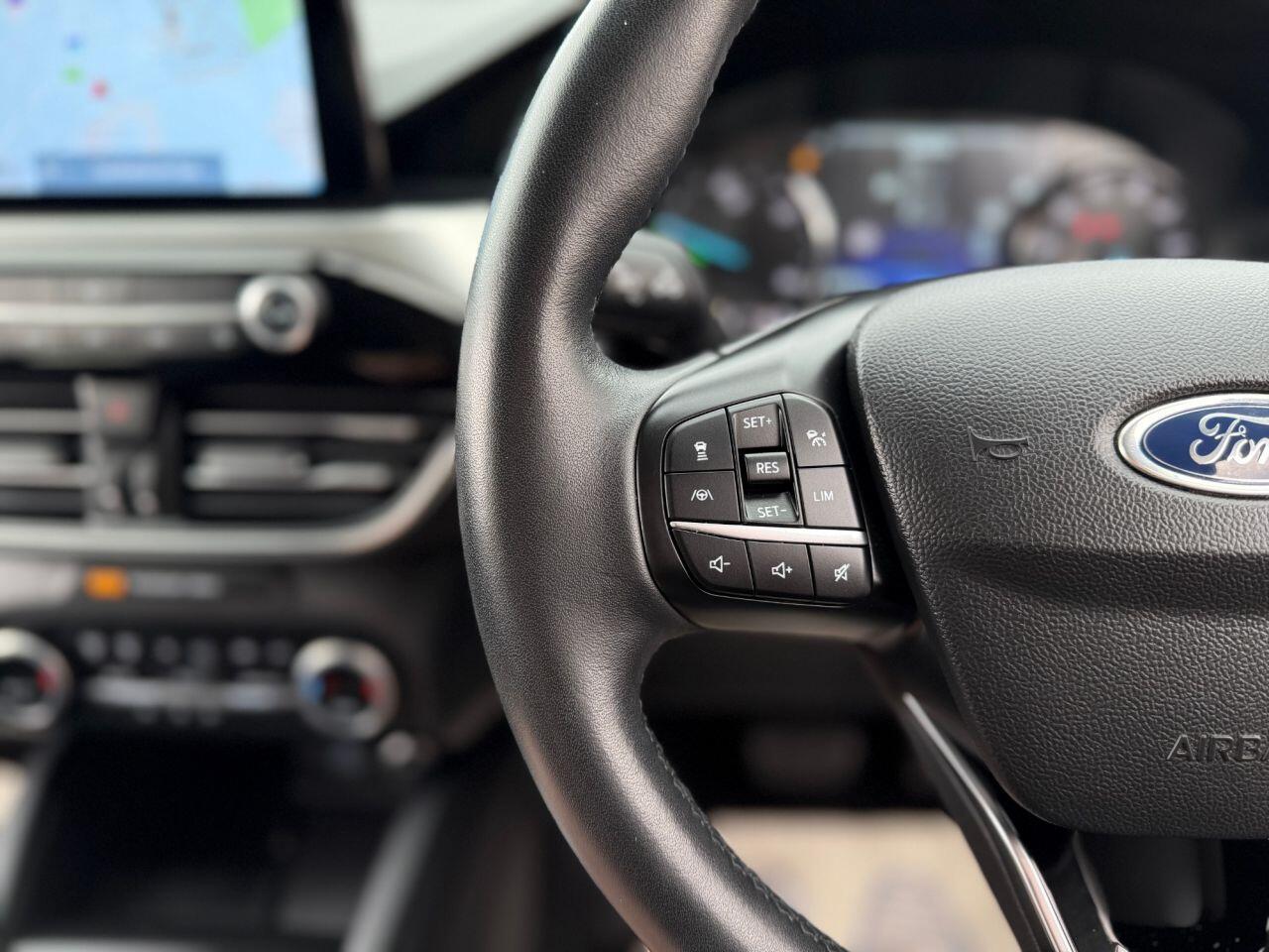 Ford Kuga view 35