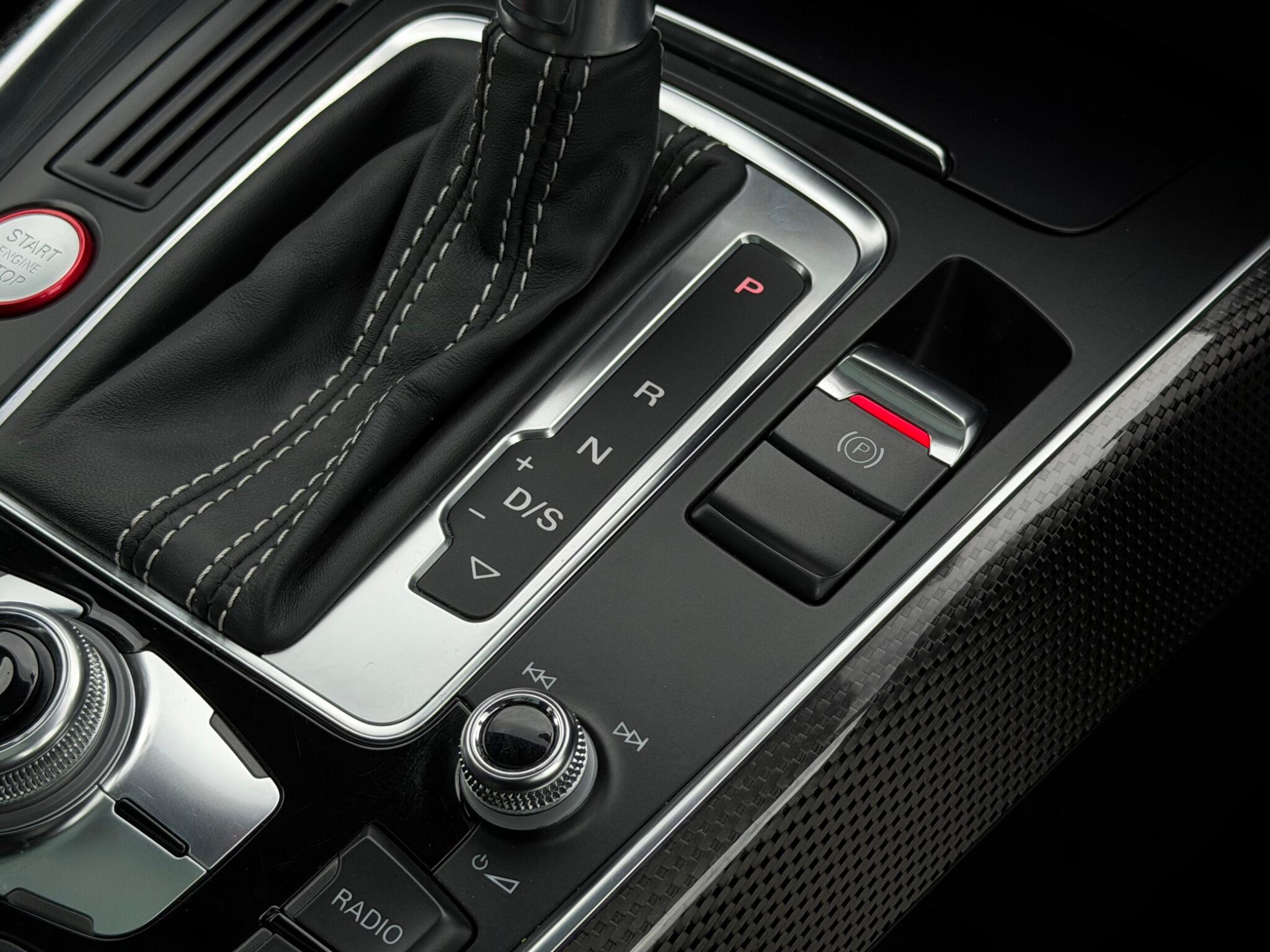Audi SQ5 view 44