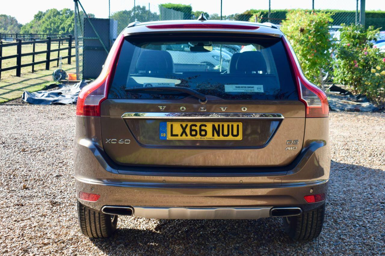 Volvo XC60 view 9