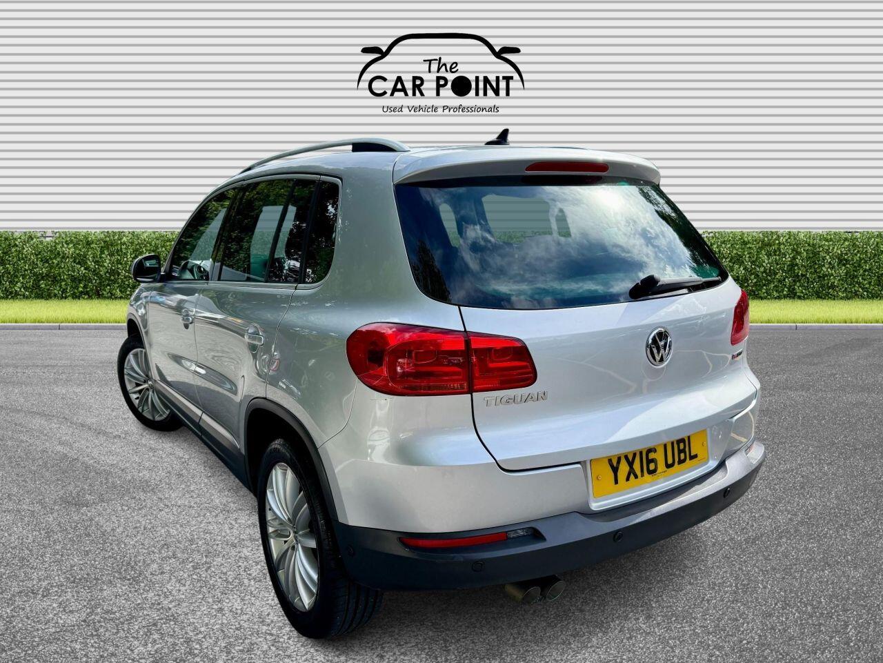 Volkswagen Tiguan view 9