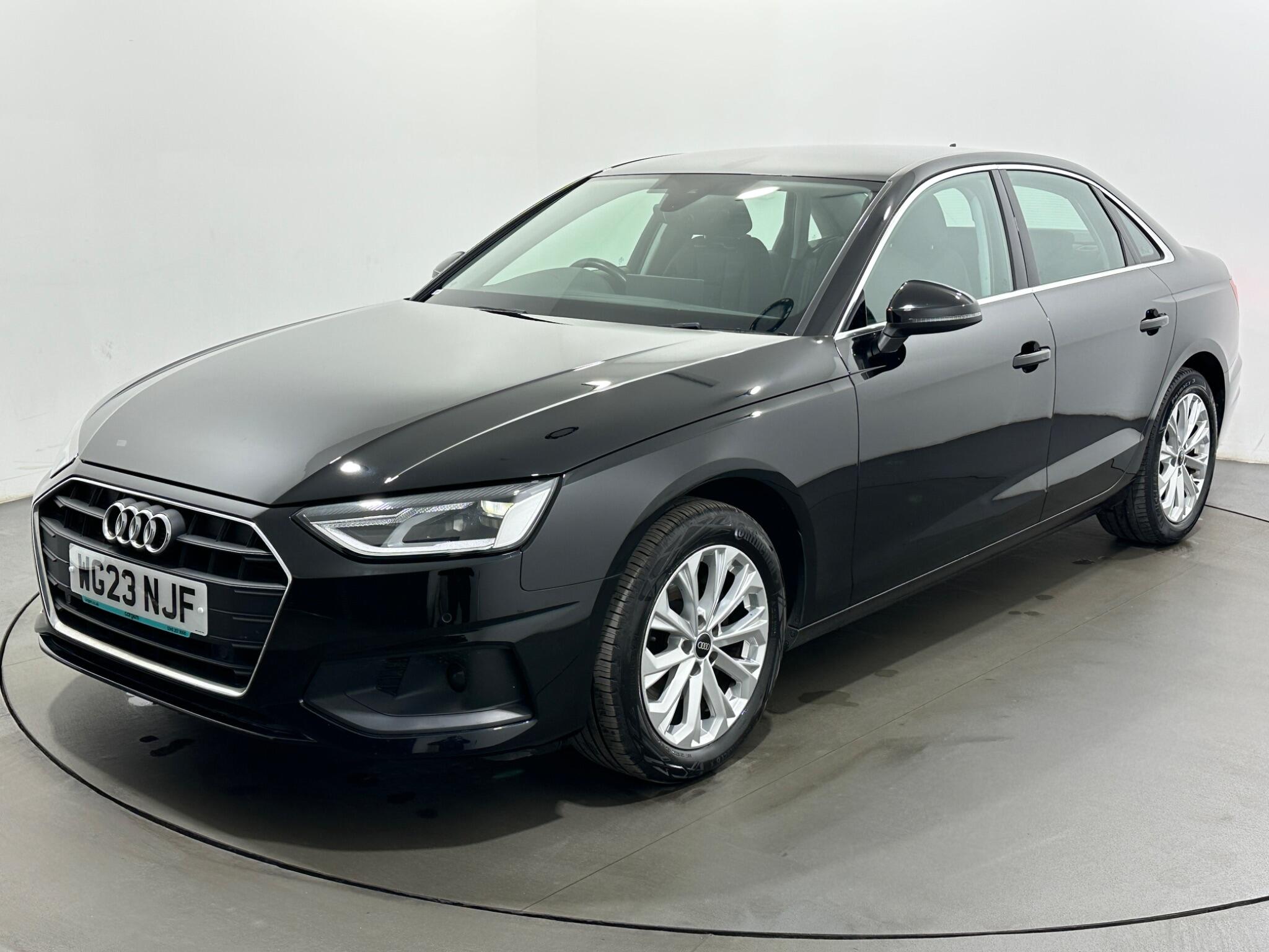 Audi A4 view 54