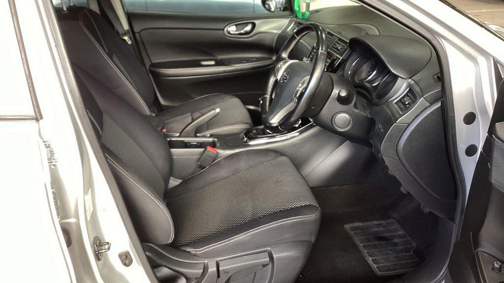 Nissan Pulsar view 12