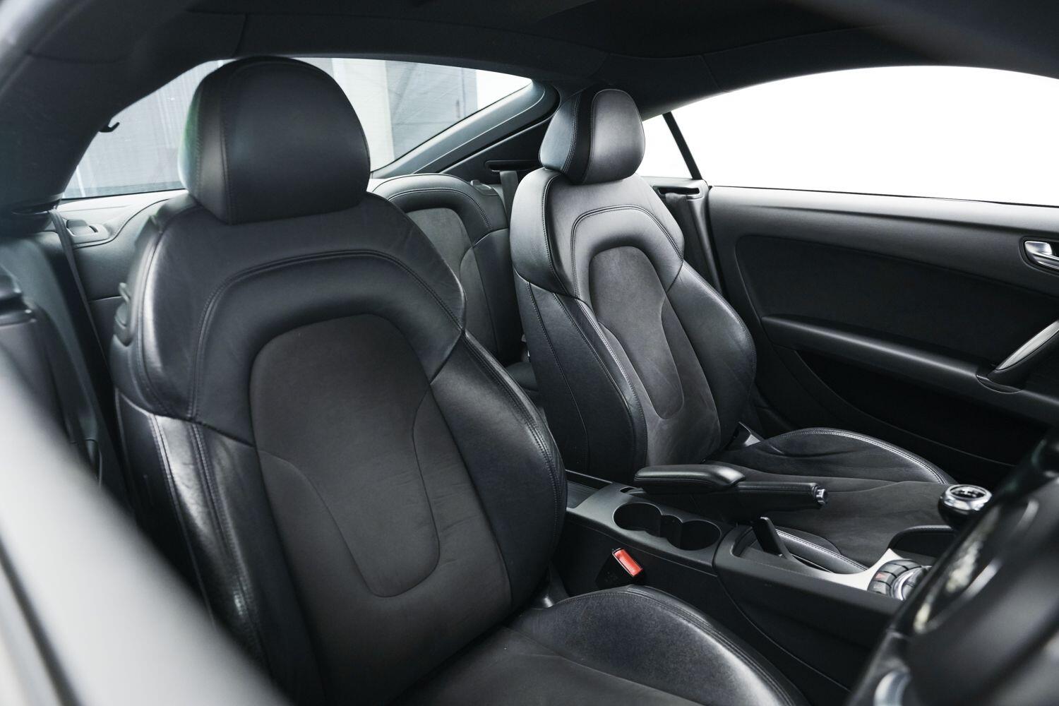 Audi TT view 12