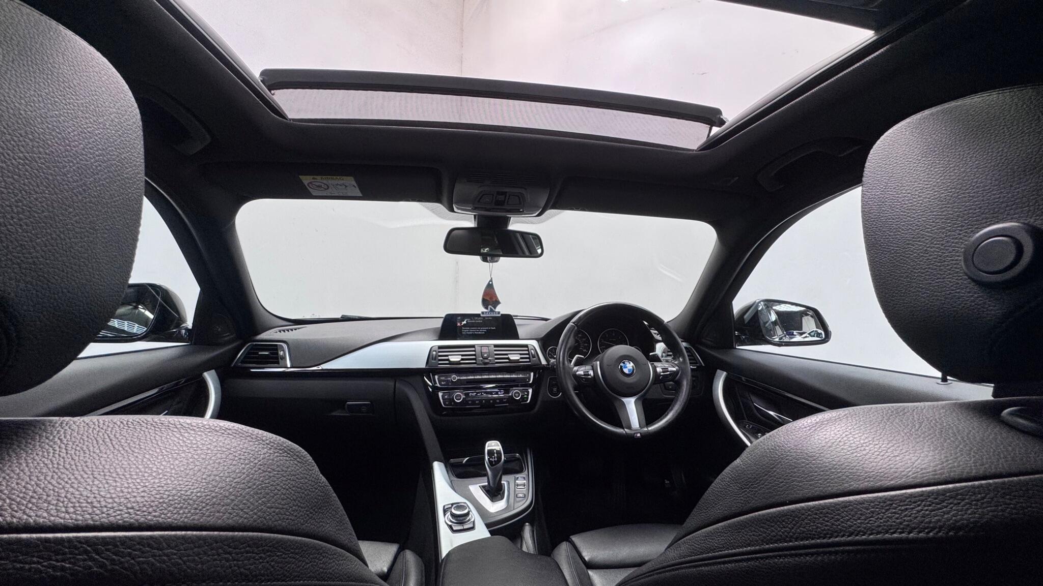 BMW 3 Series view 11