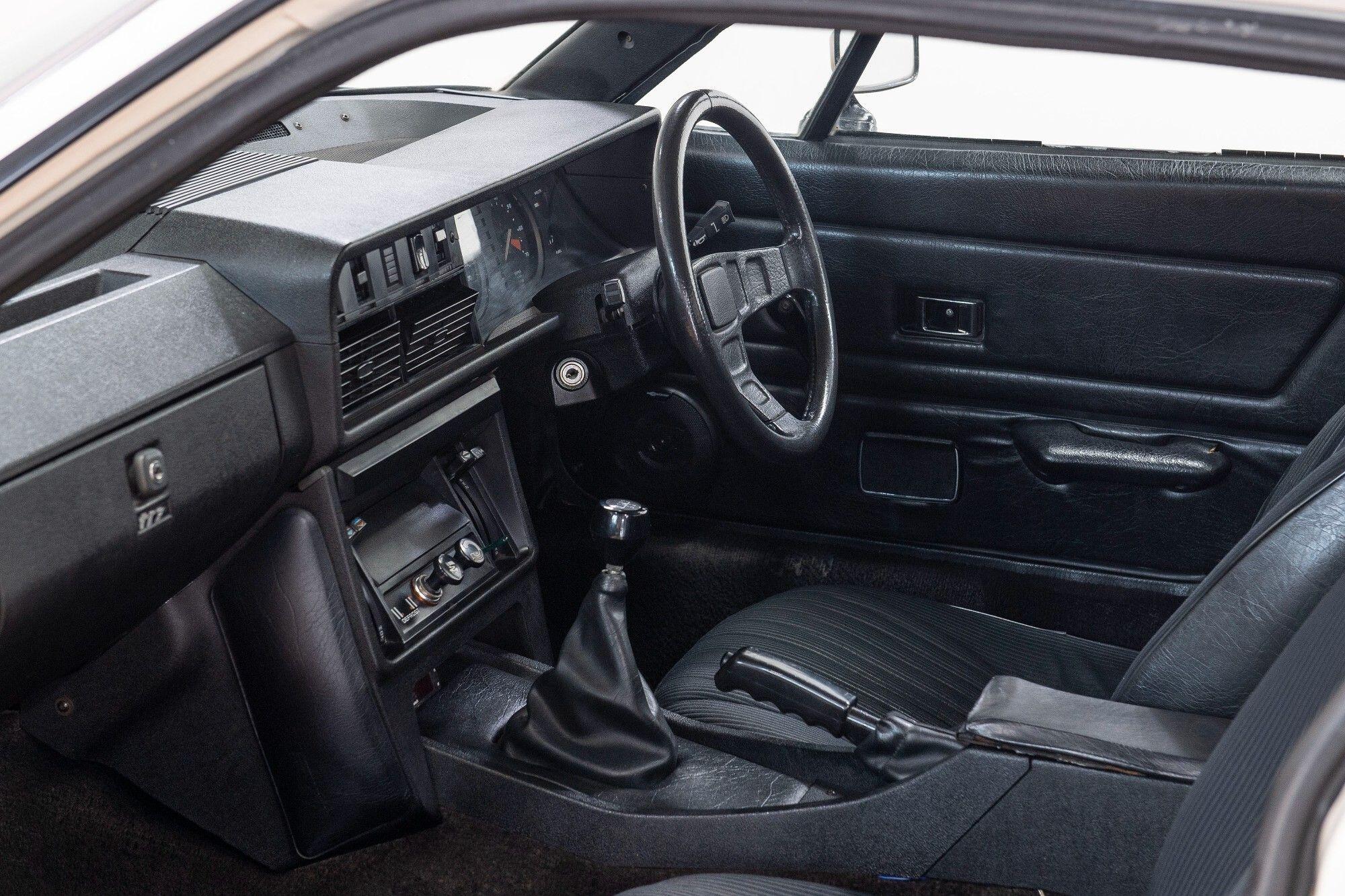 Triumph 1976 Triumph view 19